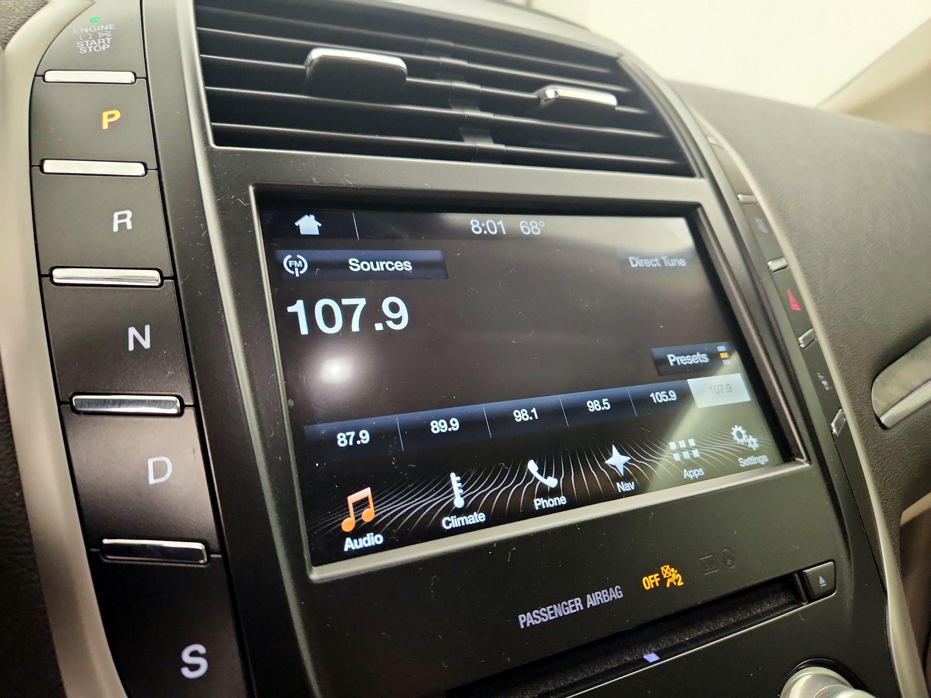 Thumbnail: 2017 Lincoln MKC - 16