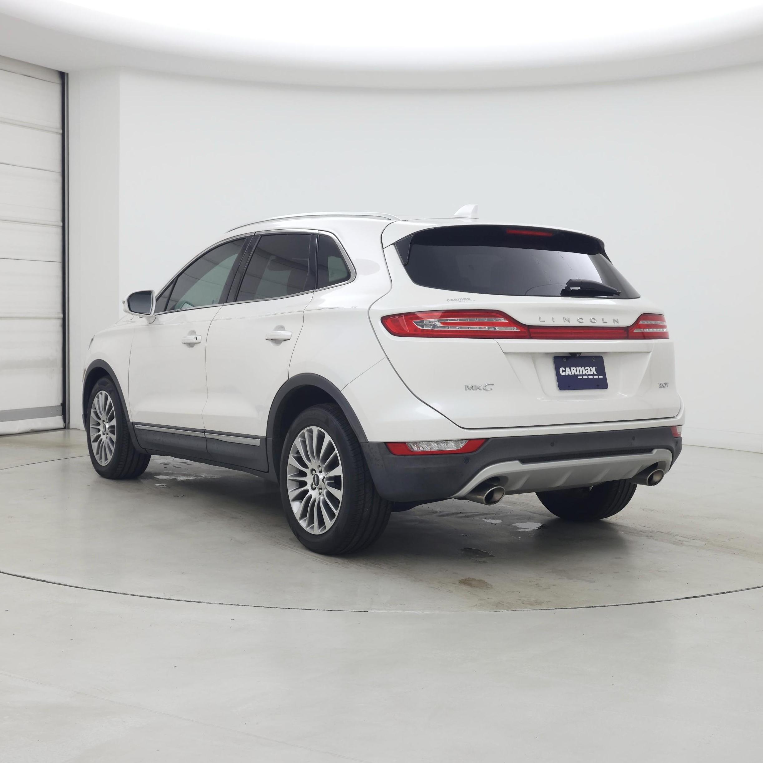 Thumbnail: 2017 Lincoln MKC - 2