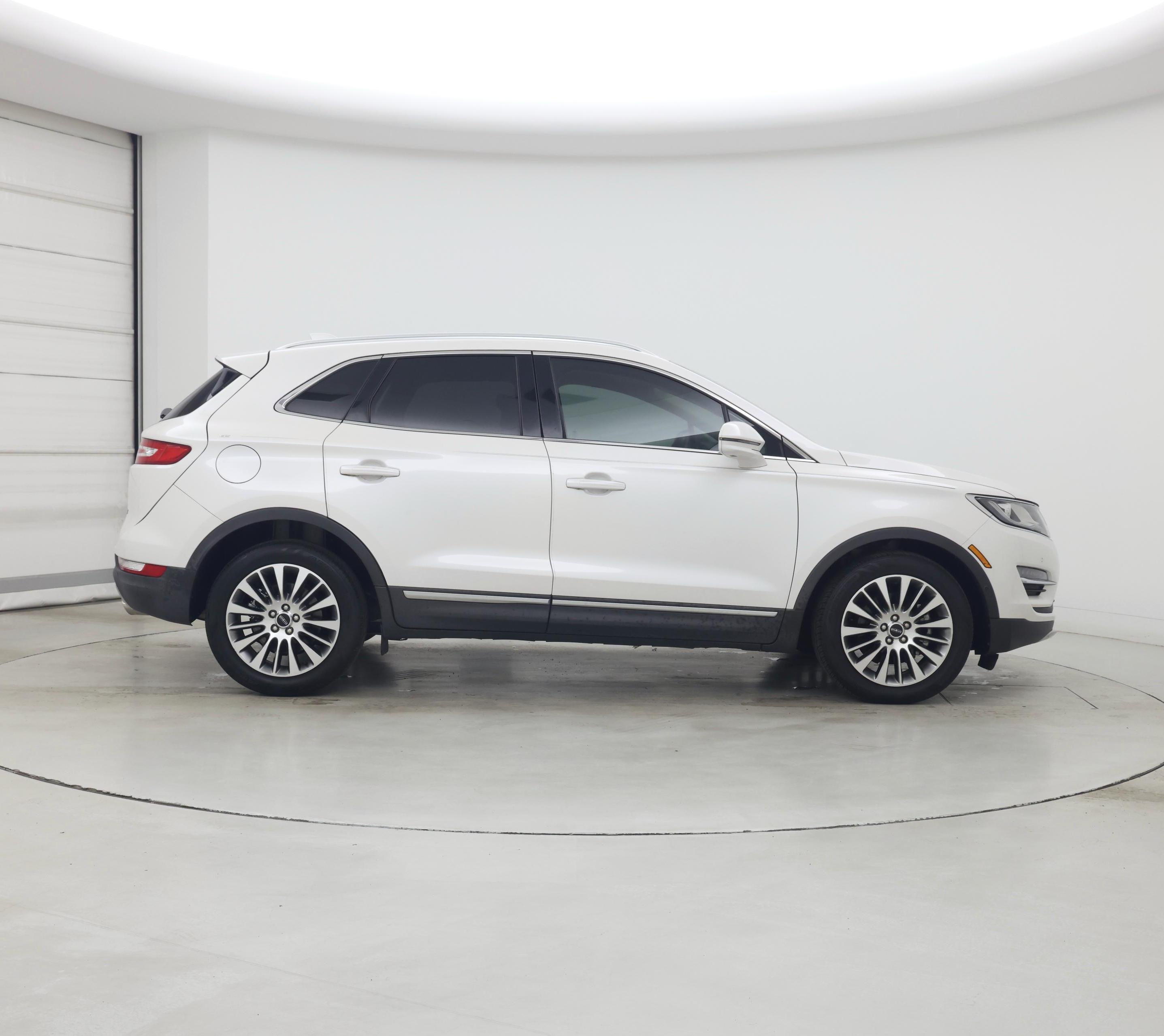 Thumbnail: 2017 Lincoln MKC - 7