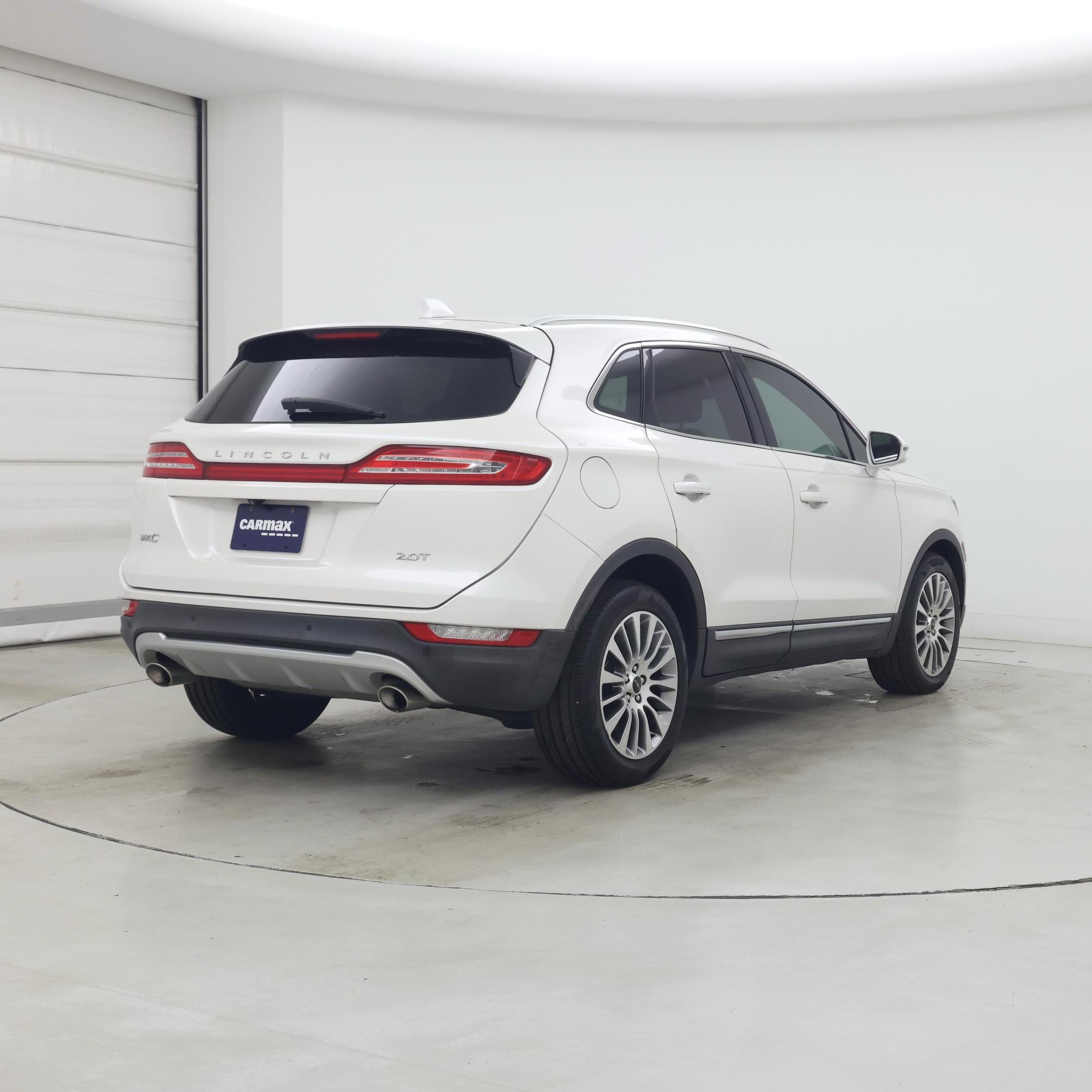 Thumbnail: 2017 Lincoln MKC - 8