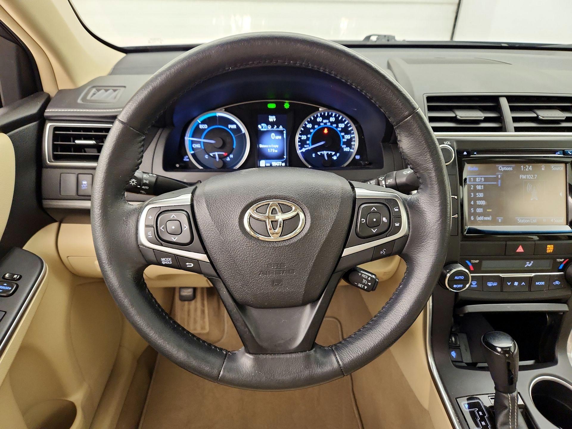 Thumbnail: 2015 Toyota Camry - 10
