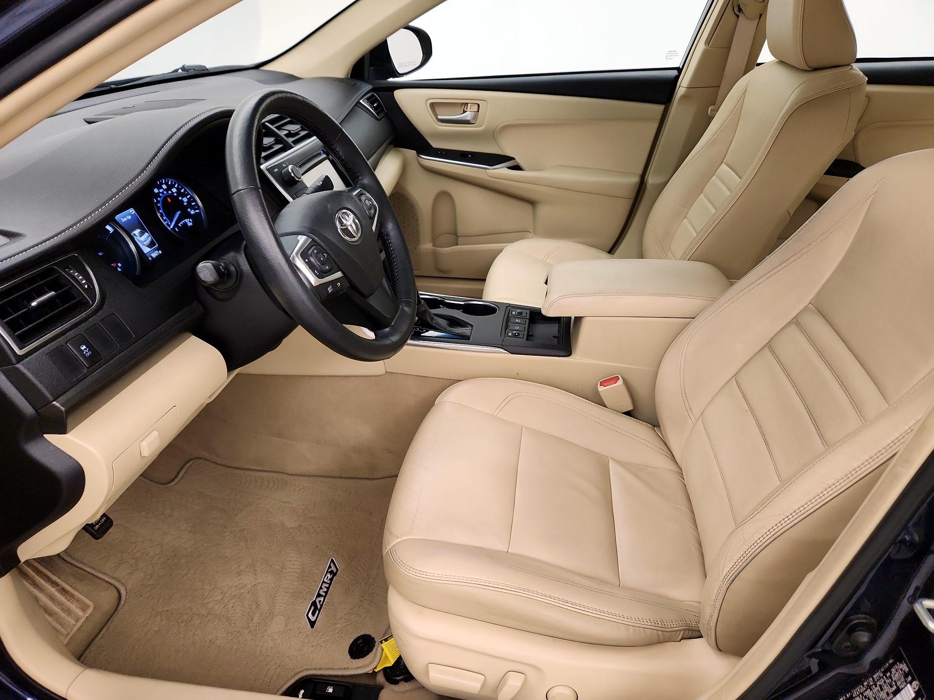 Thumbnail: 2015 Toyota Camry - 11