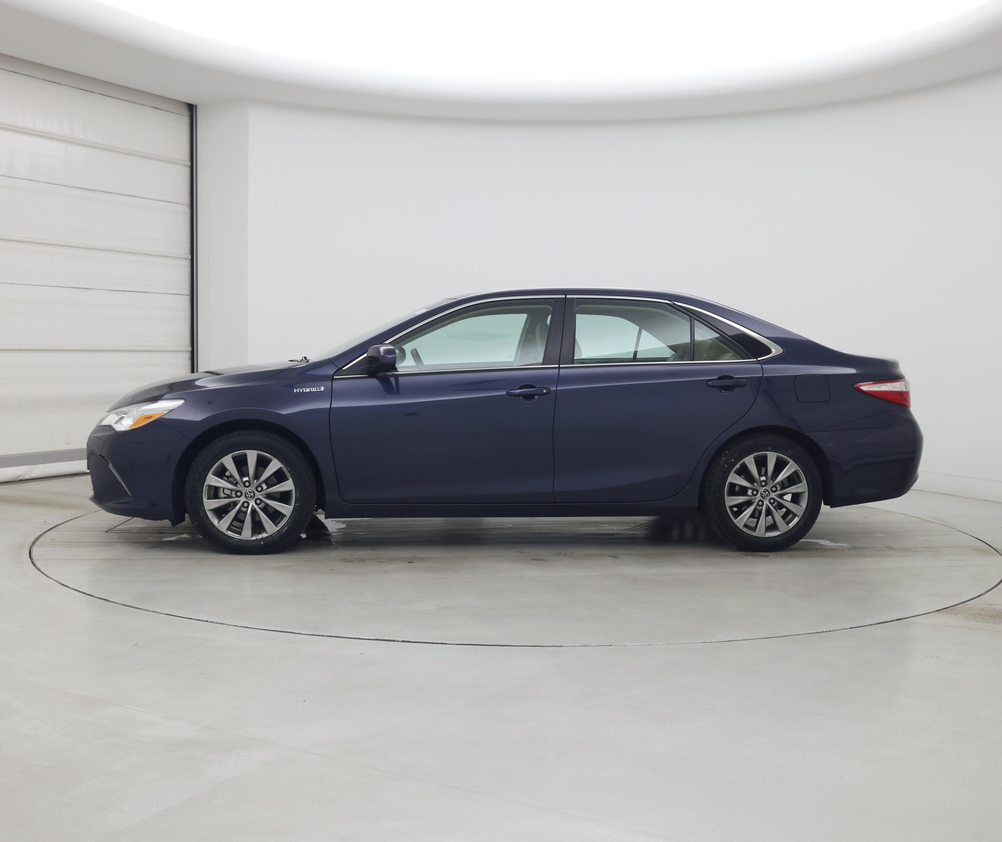 Thumbnail: 2015 Toyota Camry - 3