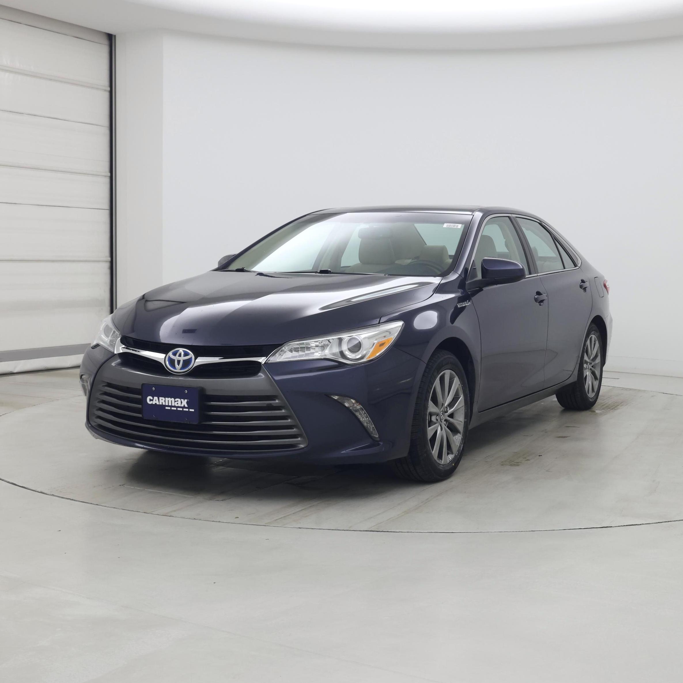 Thumbnail: 2015 Toyota Camry - 4