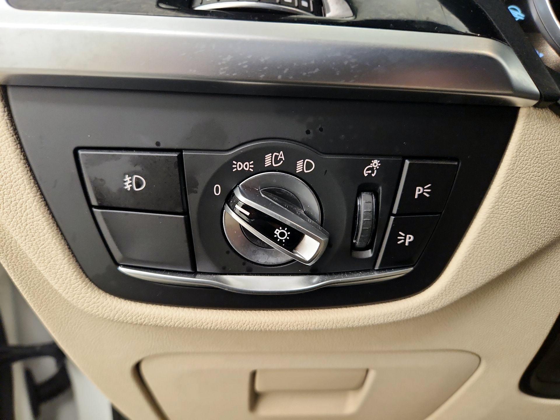 Thumbnail: 2019 BMW X3 - 13