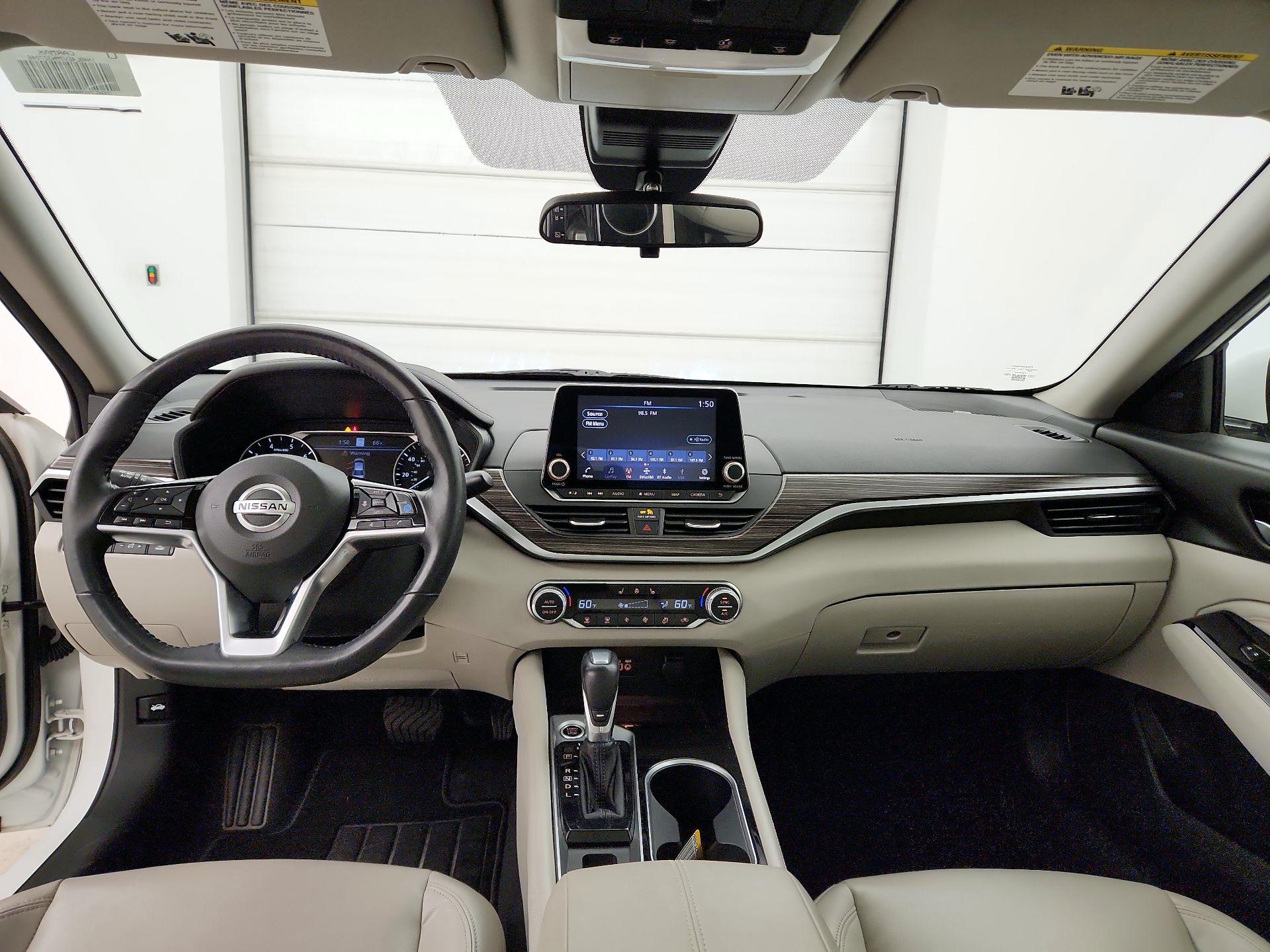 Thumbnail: 2021 Nissan Altima - 9