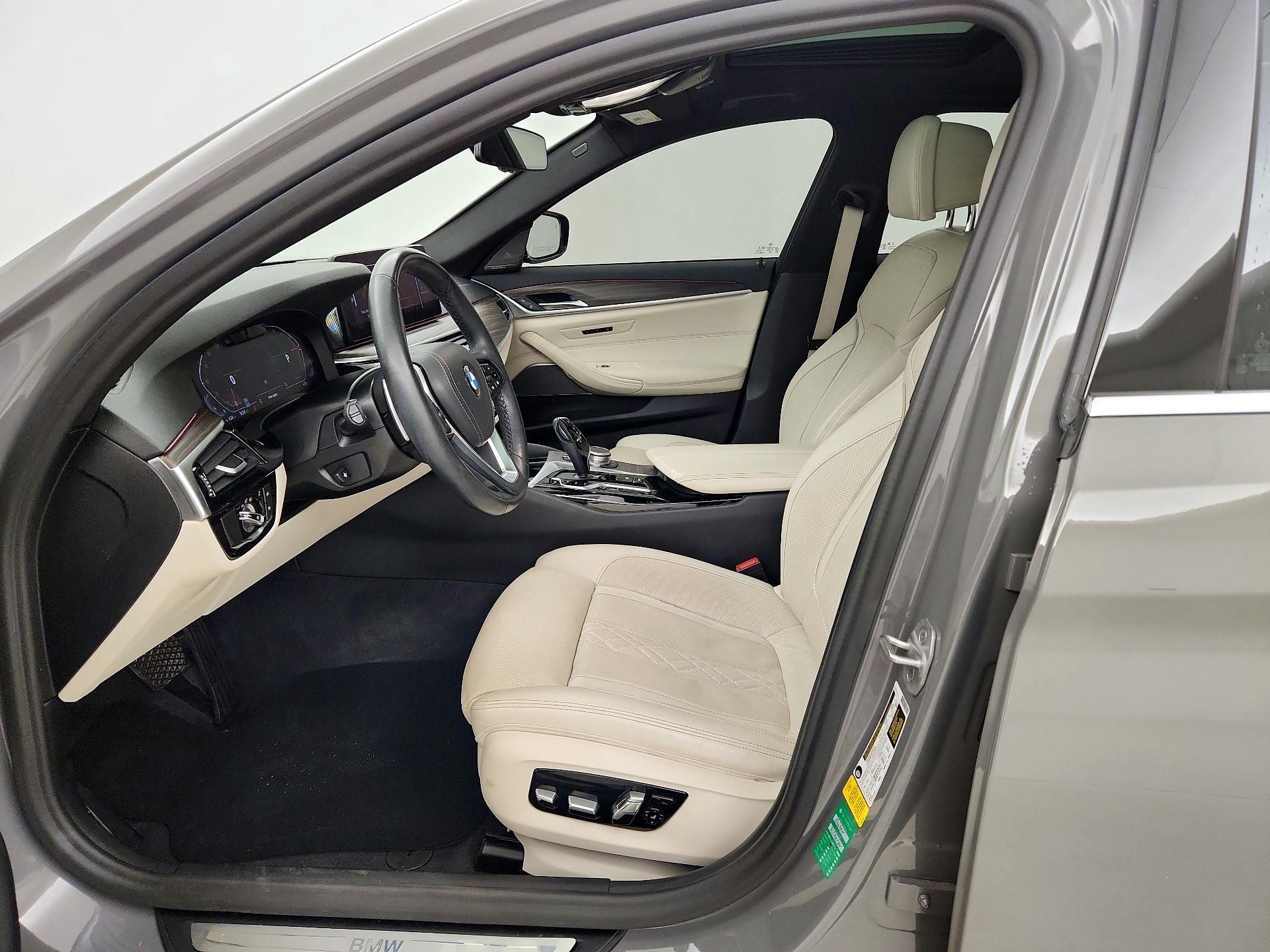 Thumbnail: 2021 BMW 5 Series - 11