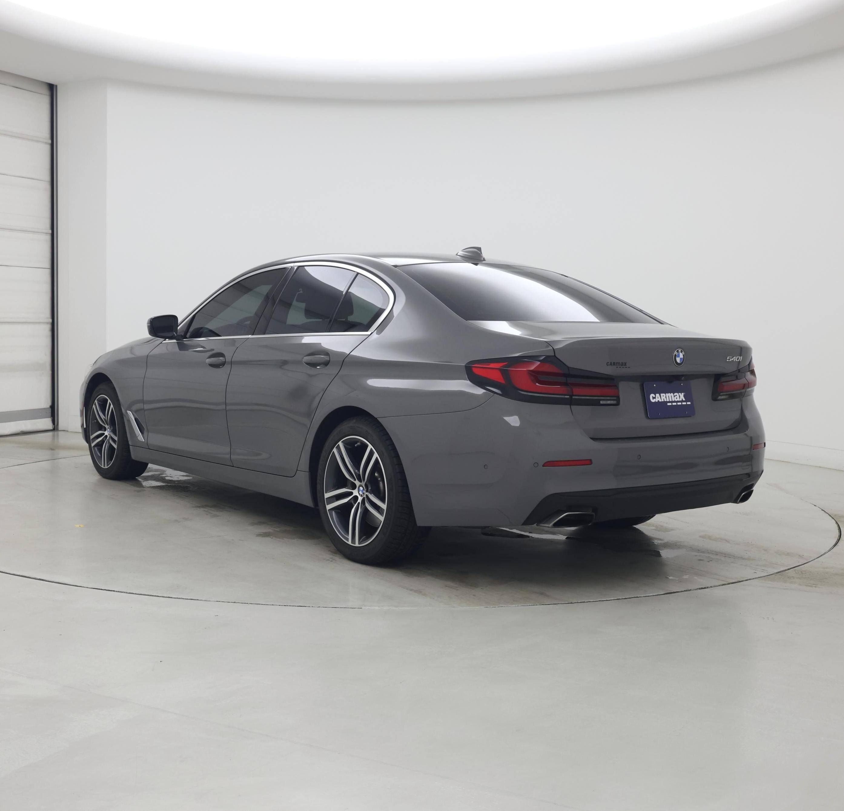 Thumbnail: 2021 BMW 5 Series - 2