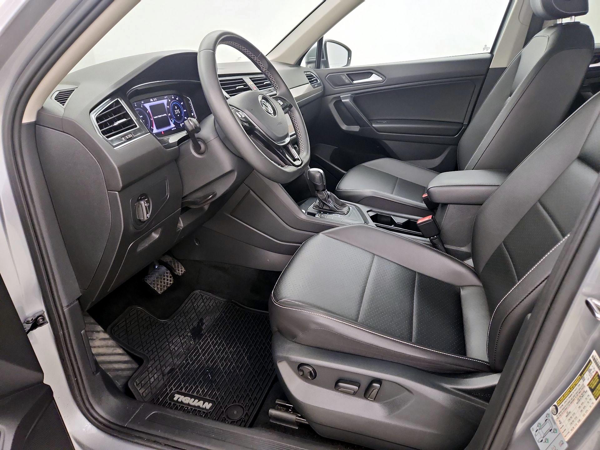 Thumbnail: 2021 Volkswagen Tiguan - 11