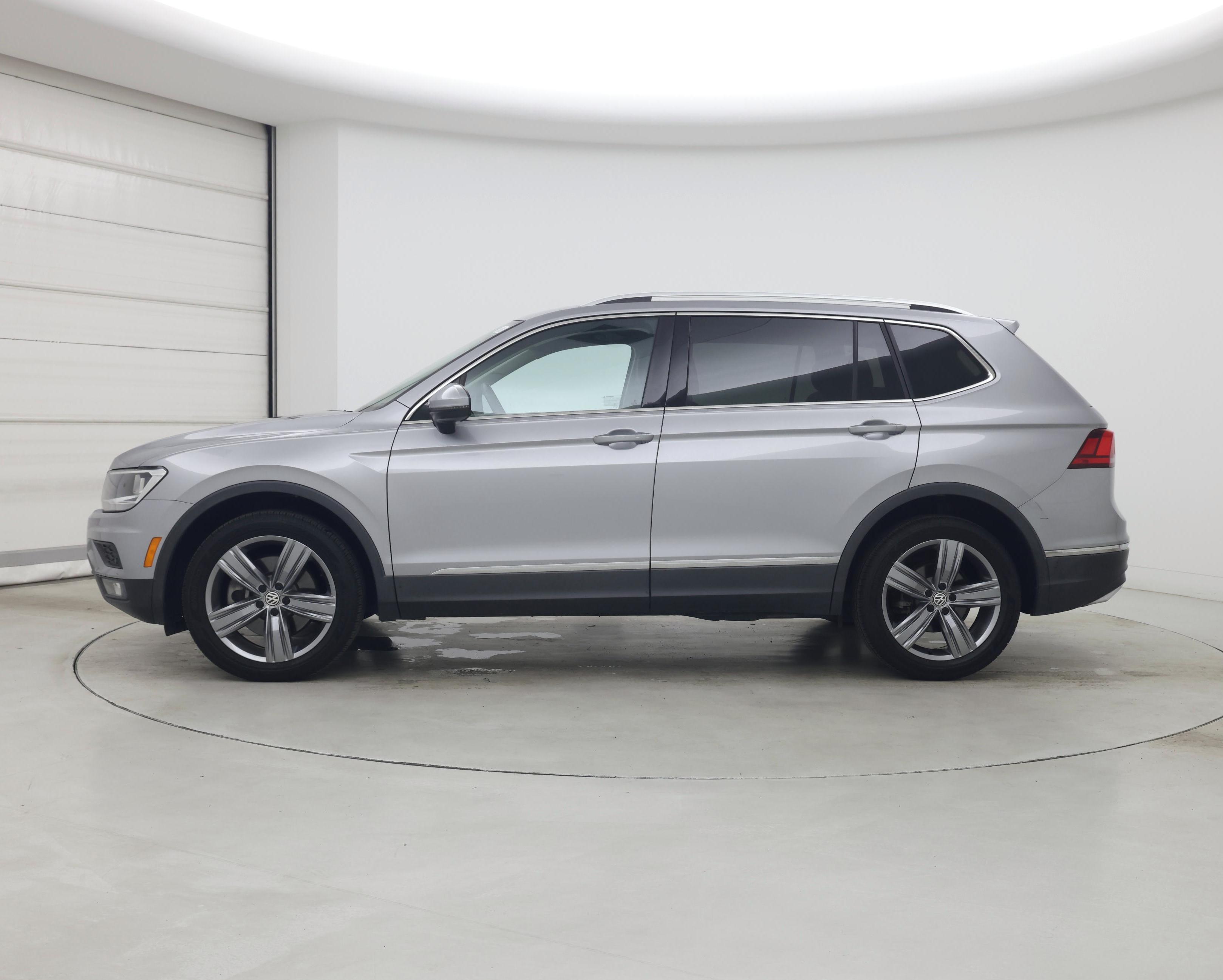 Thumbnail: 2021 Volkswagen Tiguan - 3