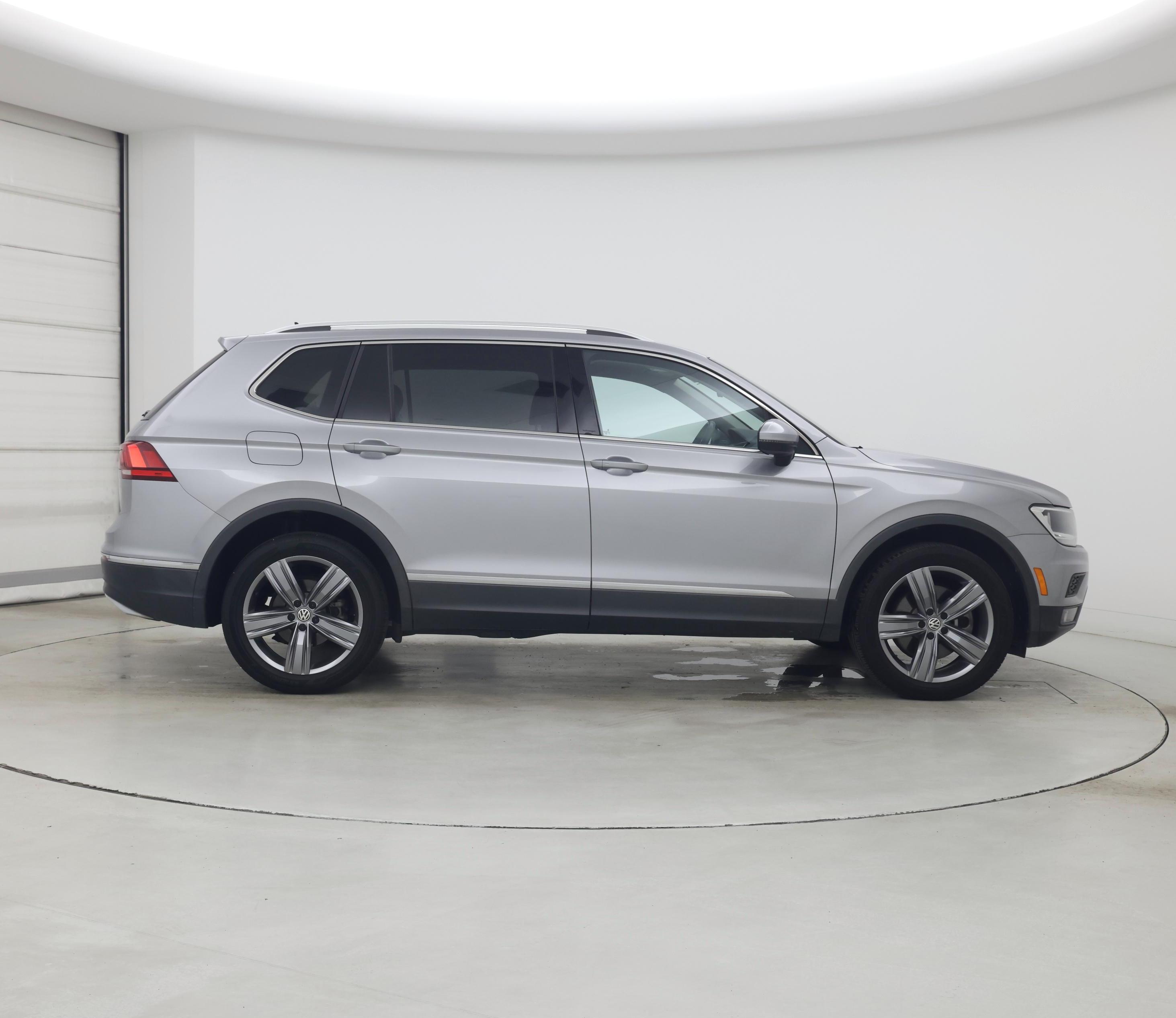 Thumbnail: 2021 Volkswagen Tiguan - 7