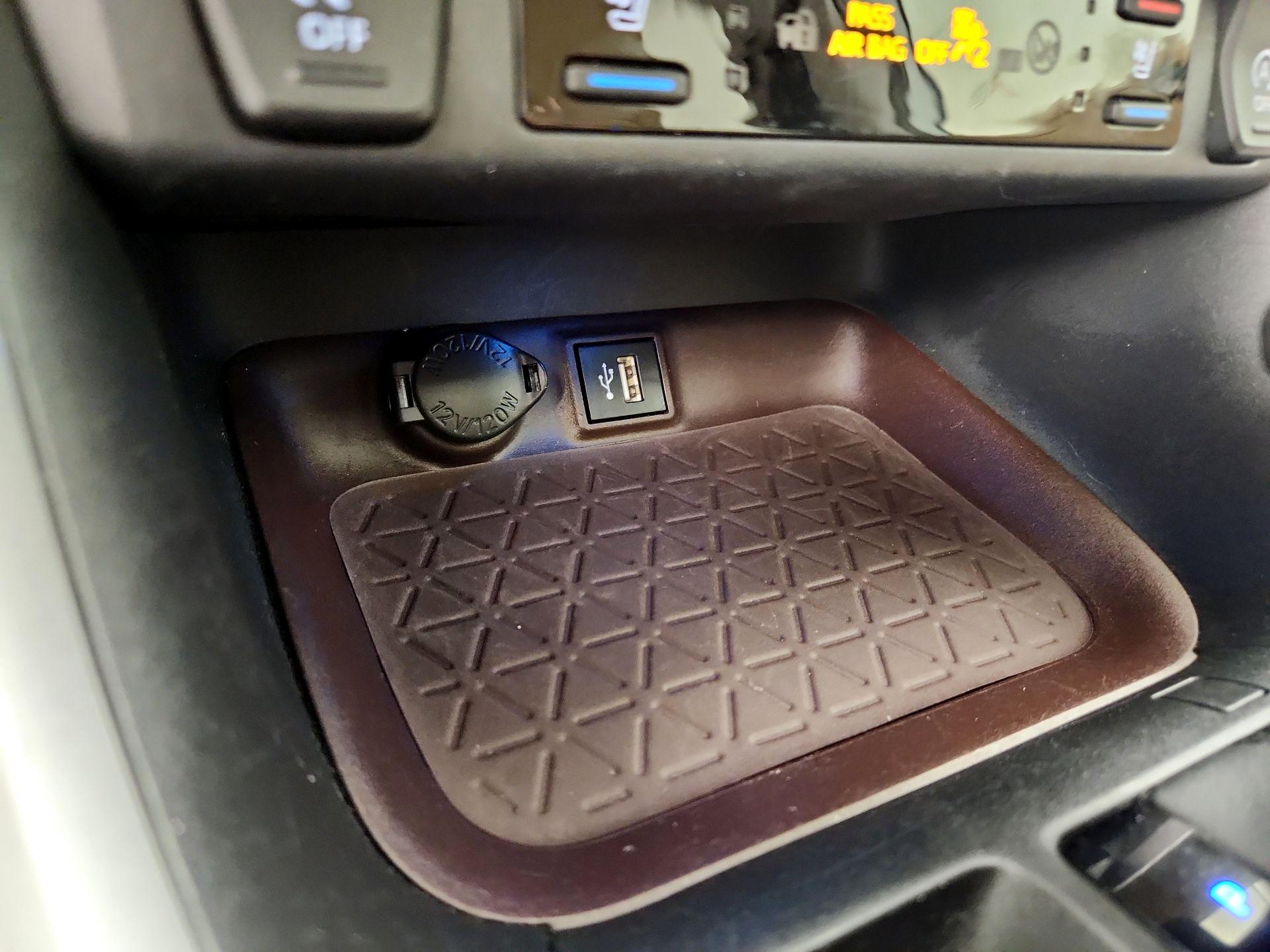 Thumbnail: 2024 Toyota RAV4 - 18