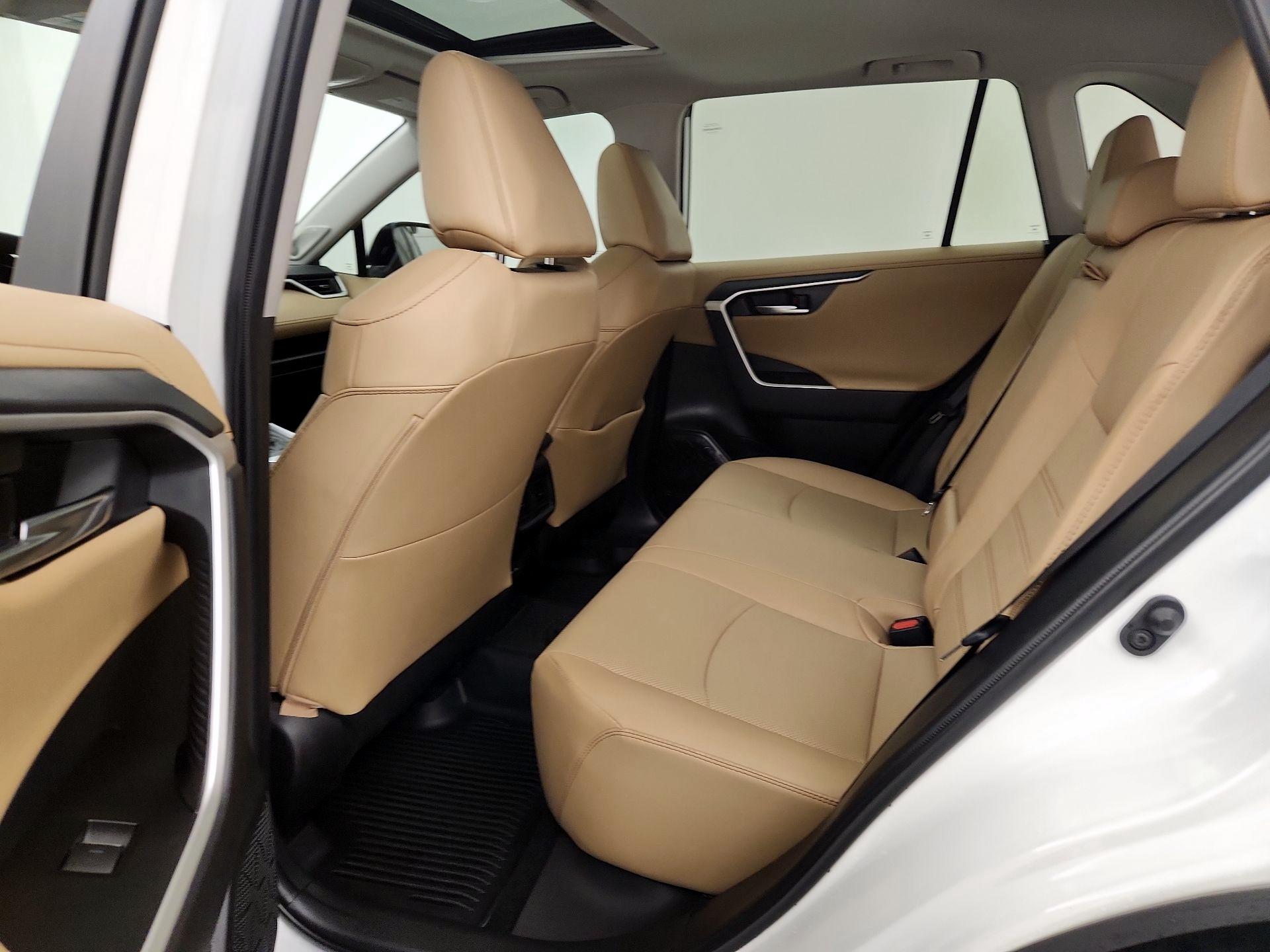 Thumbnail: 2024 Toyota RAV4 - 20