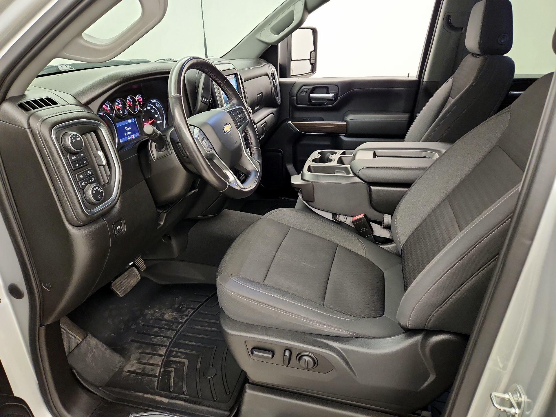 Thumbnail: 2021 Chevrolet Silverado 3500 - 11