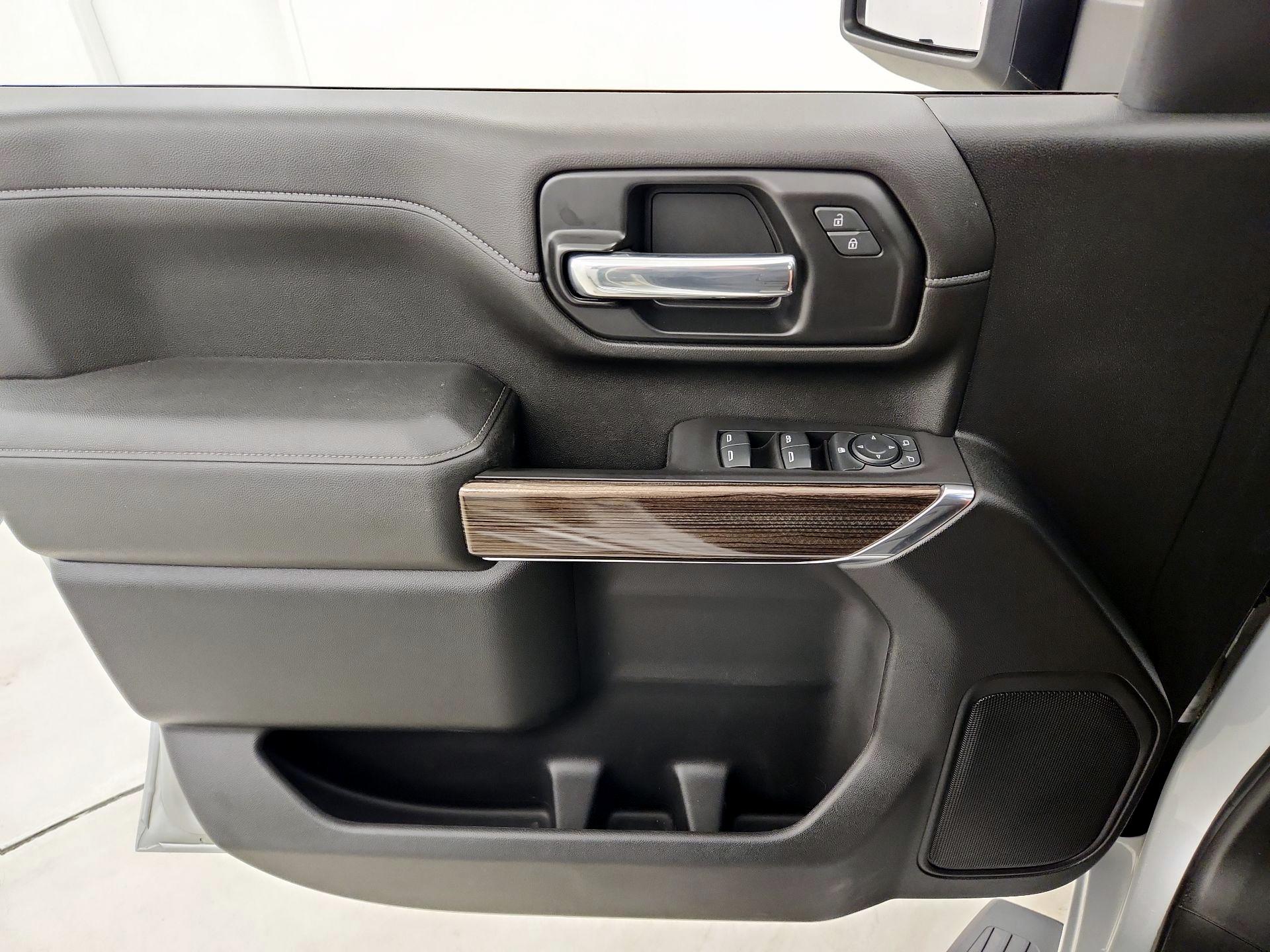 Thumbnail: 2021 Chevrolet Silverado 3500 - 12