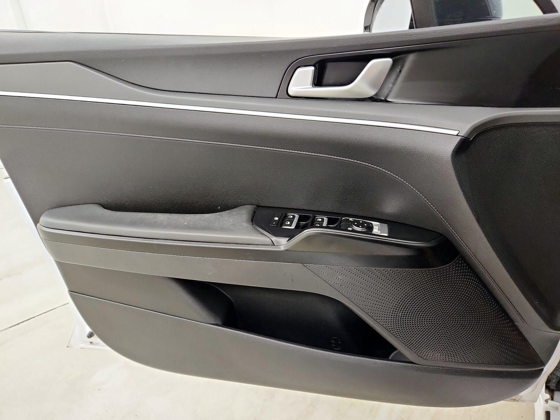 Thumbnail: 2021 Kia K5 - 12