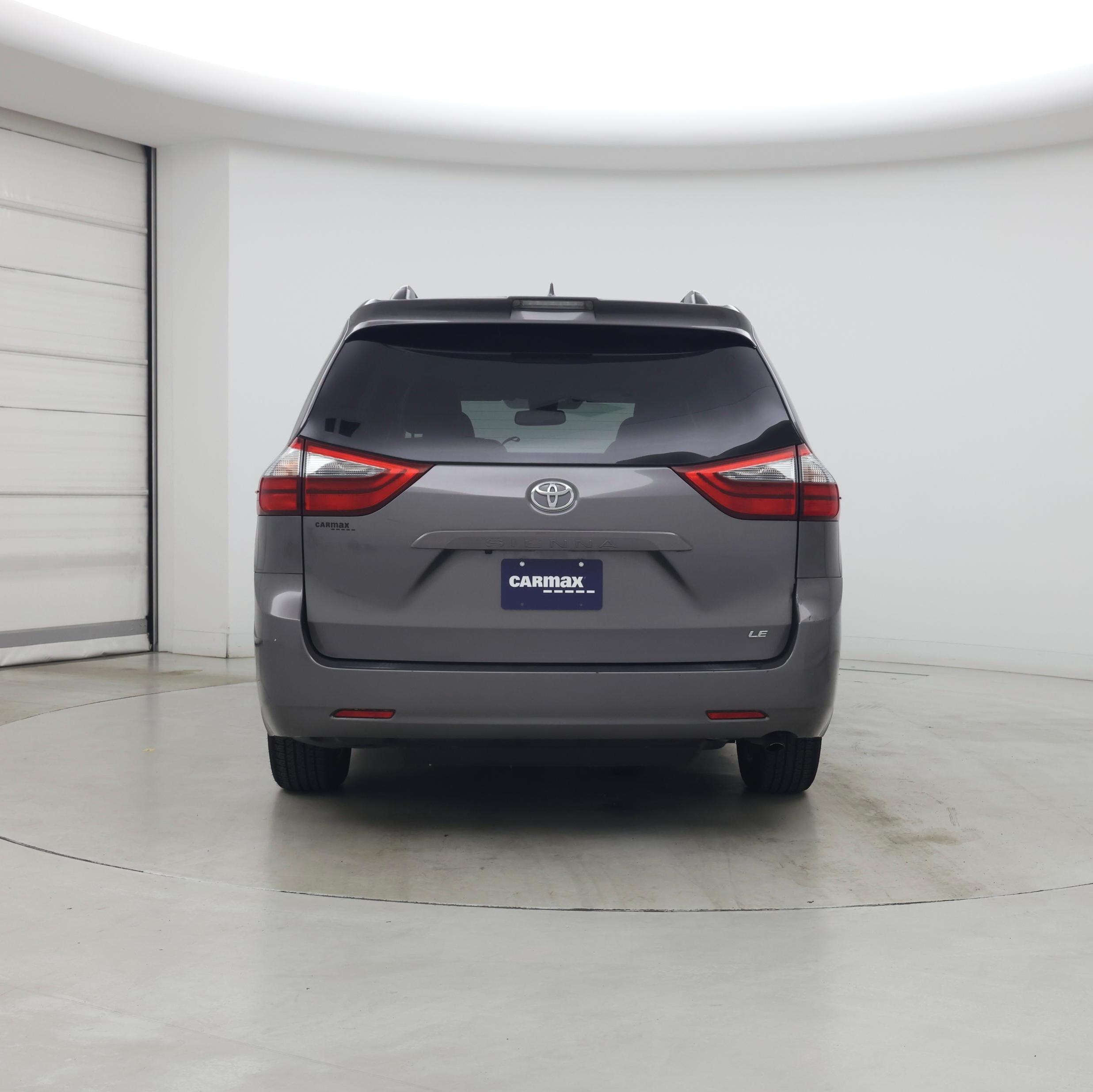 Thumbnail: 2020 Toyota Sienna - 6
