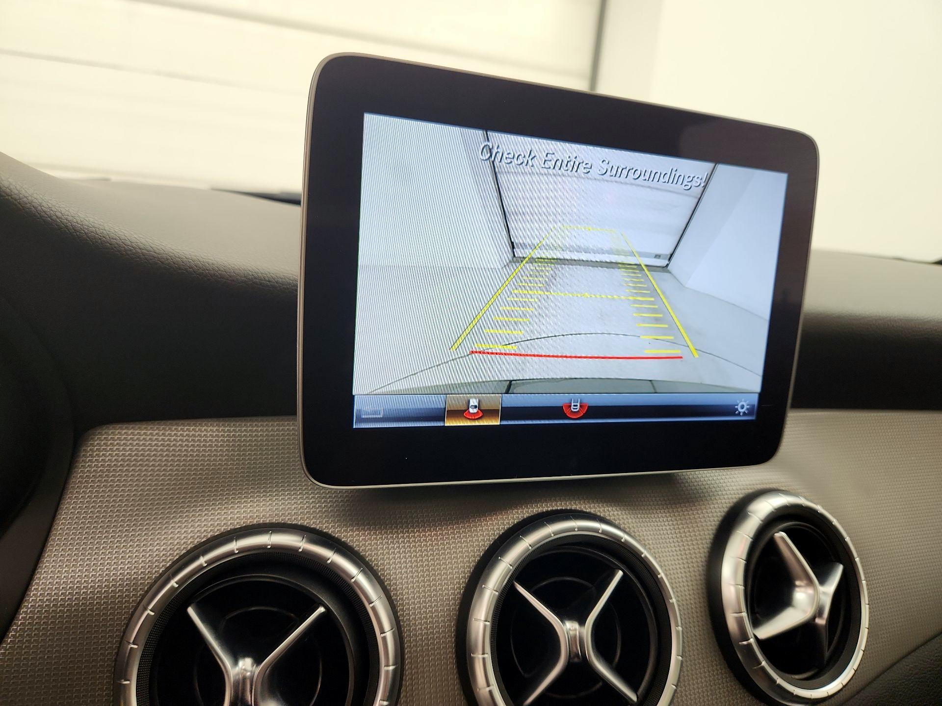 Thumbnail: 2018 Mercedes-Benz CLA - 15