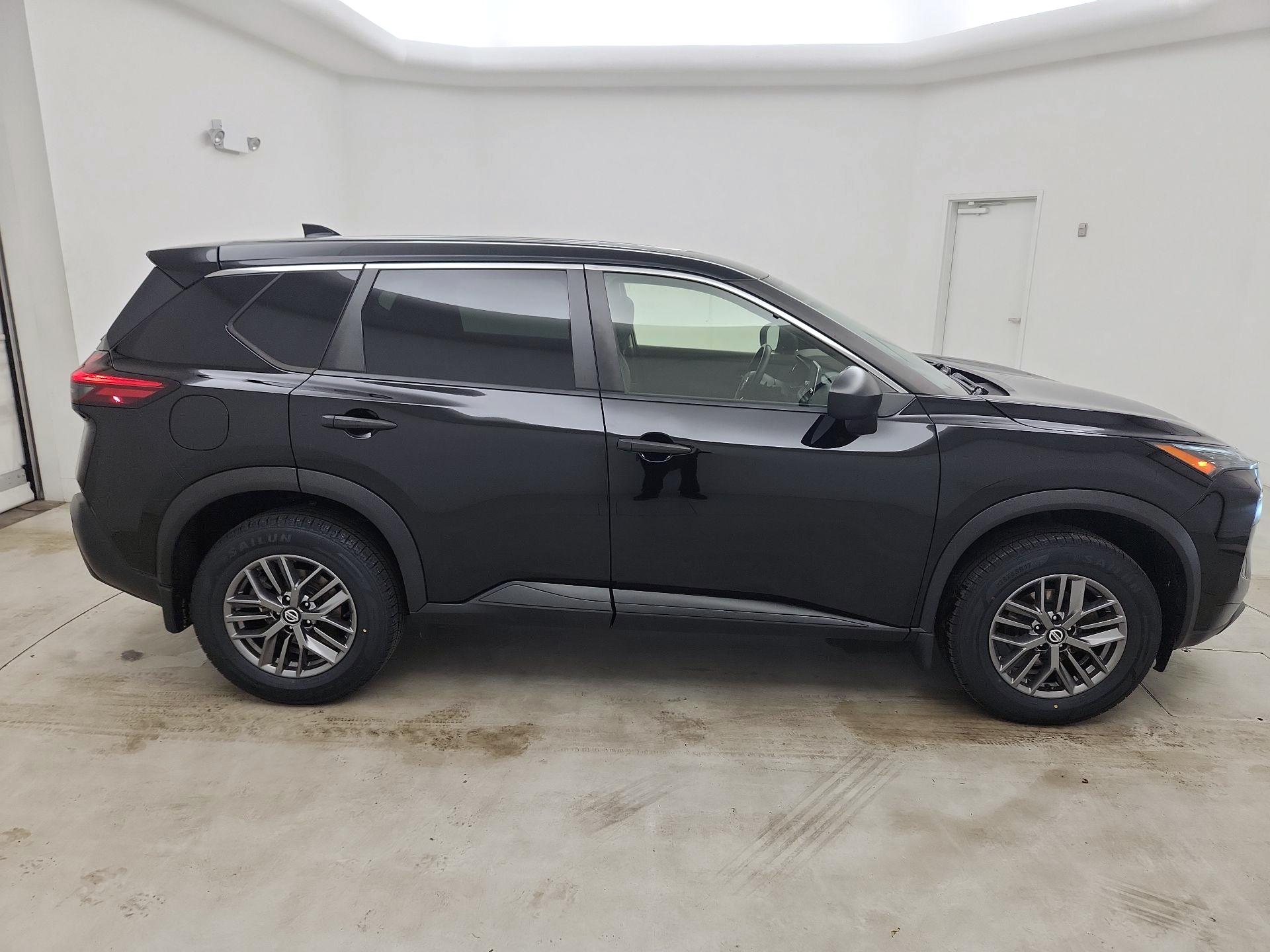 Thumbnail: 2021 Nissan Rogue - 4