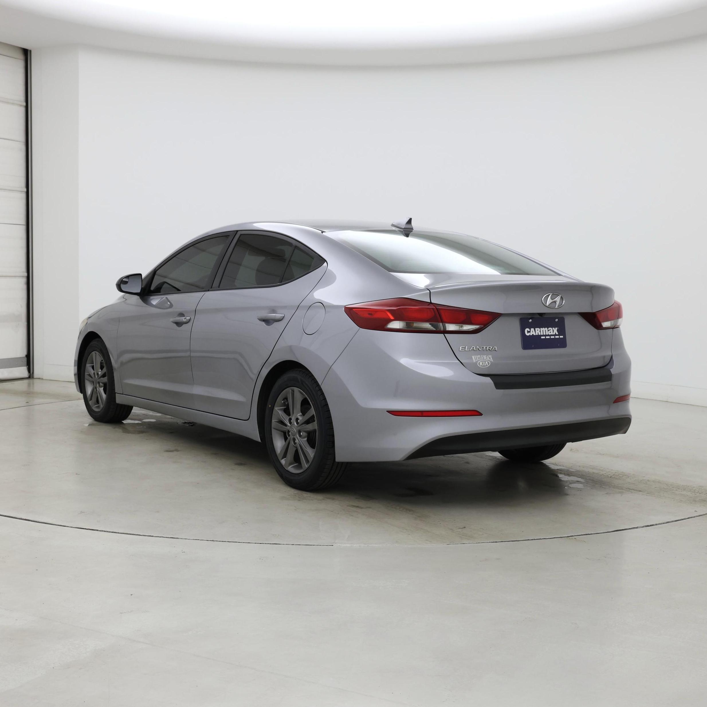 Thumbnail: 2017 Hyundai Elantra - 2