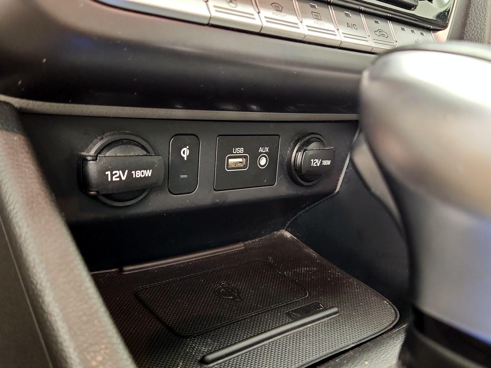 Thumbnail: 2019 Hyundai Sonata - 16