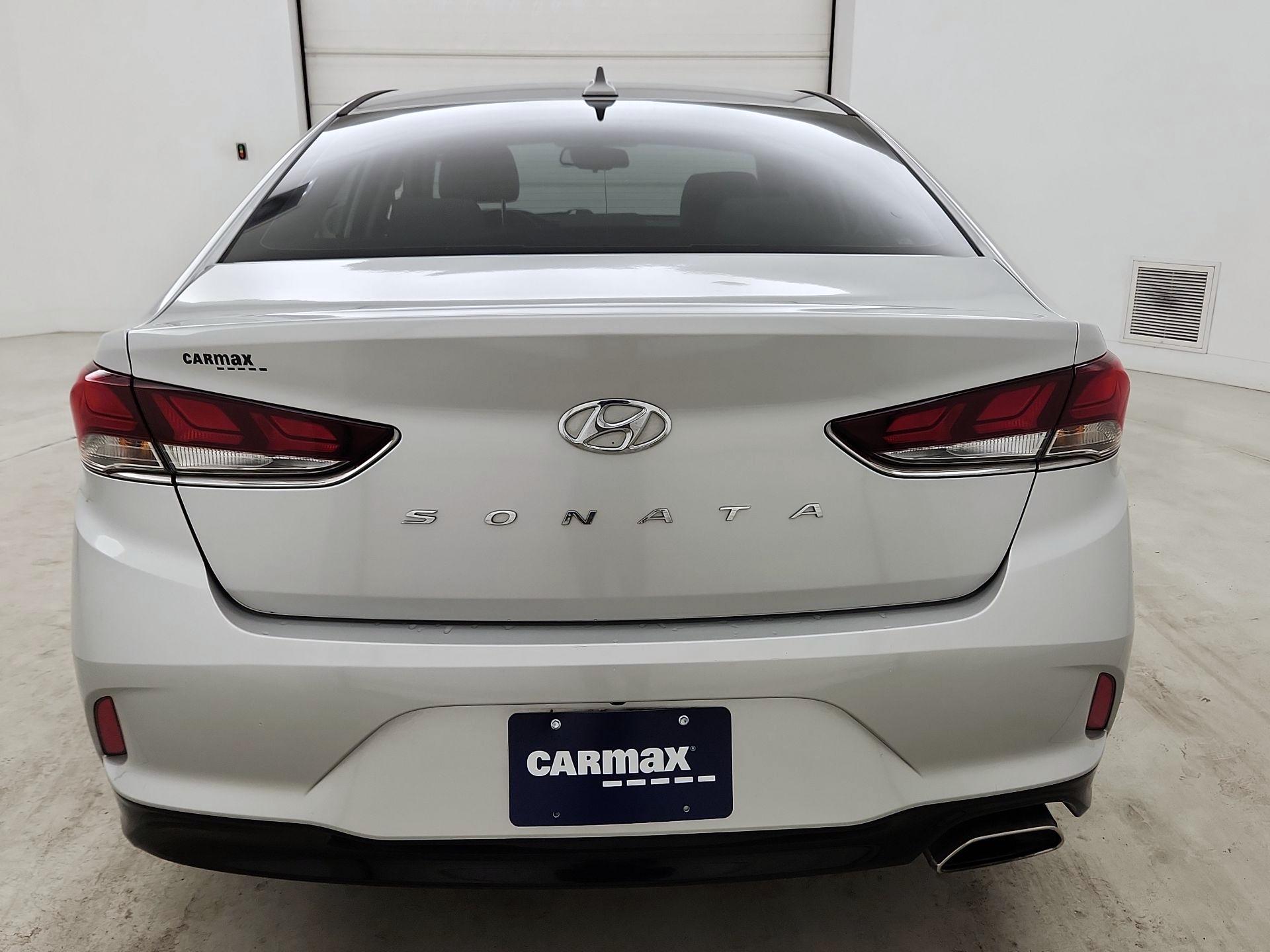 Thumbnail: 2019 Hyundai Sonata - 6