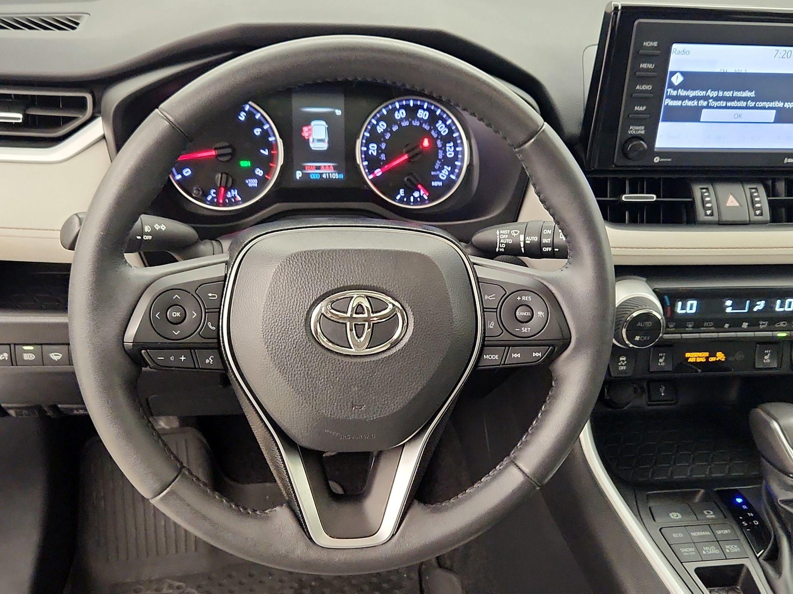 2021 Toyota RAV4 XLE Premium - Photo 11