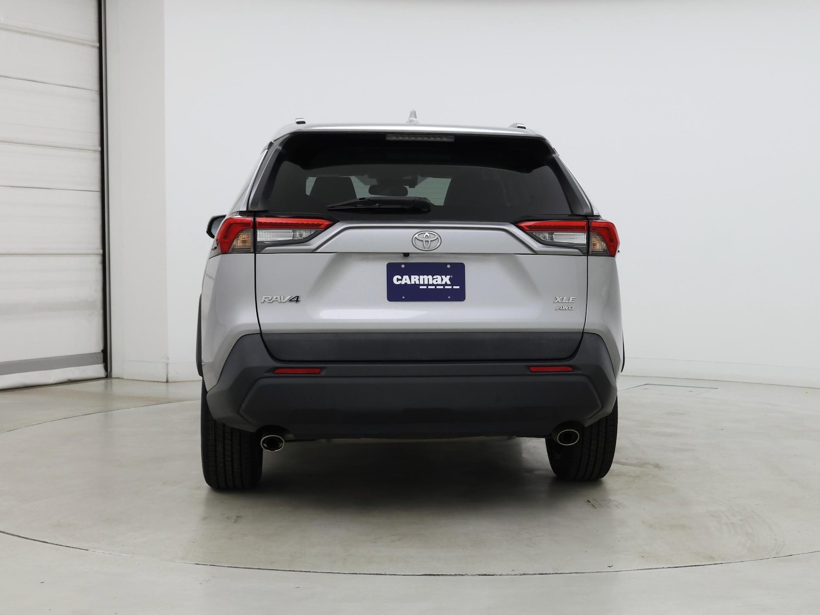 2021 Toyota RAV4 XLE Premium - Photo 7