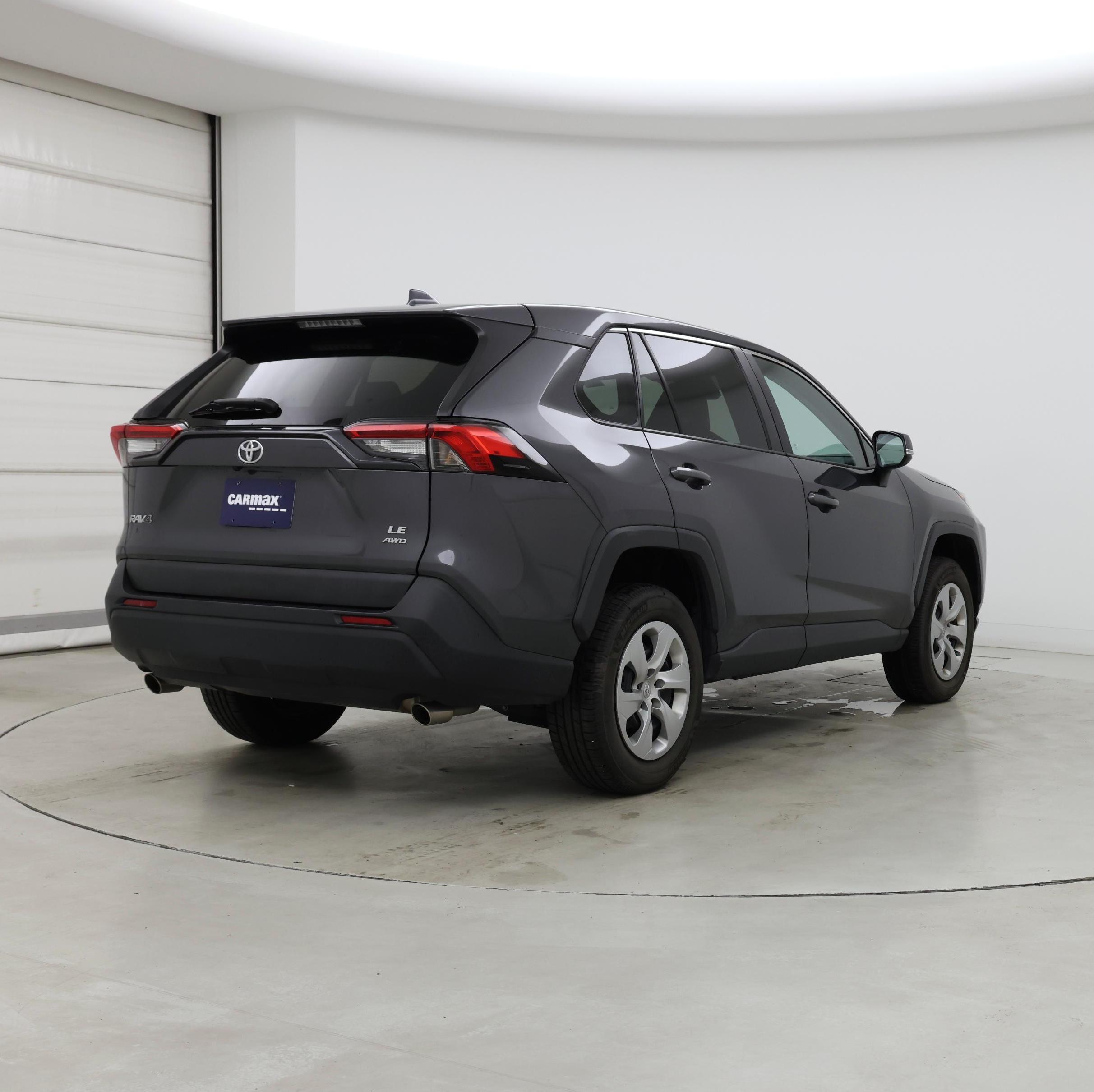 Thumbnail: 2022 Toyota RAV4 - 8