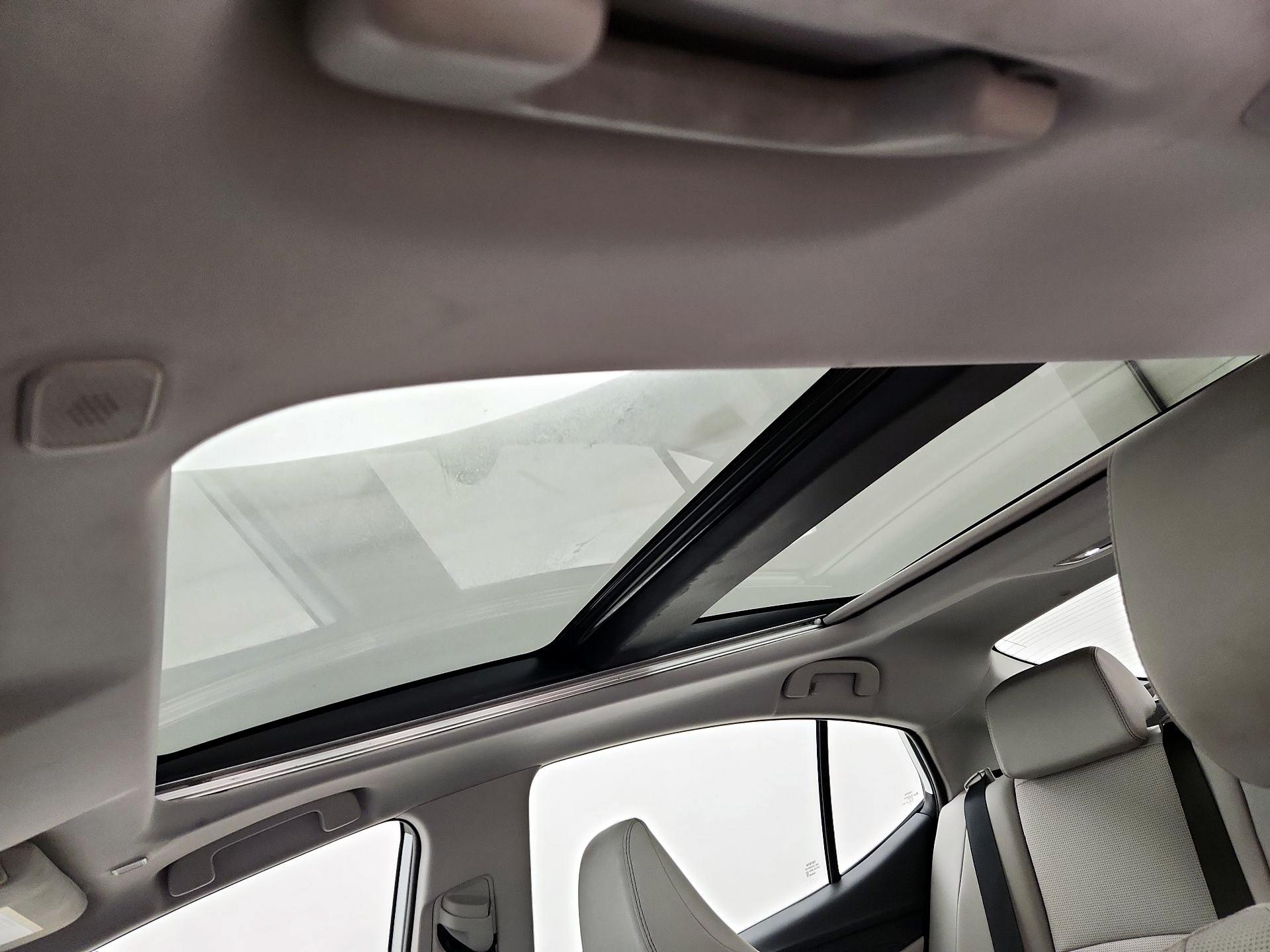 Thumbnail: 2025 Toyota Camry - 20