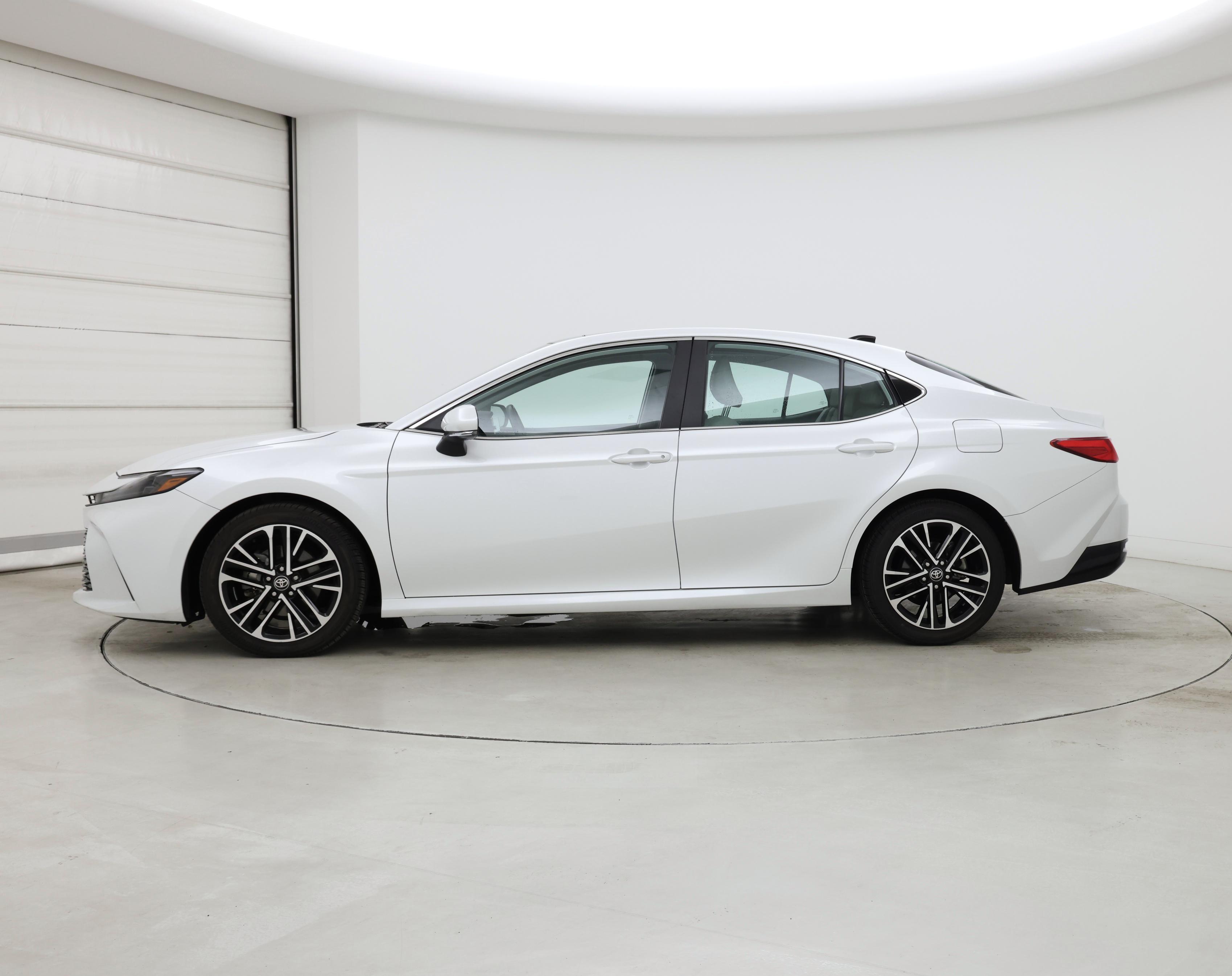 Thumbnail: 2025 Toyota Camry - 3