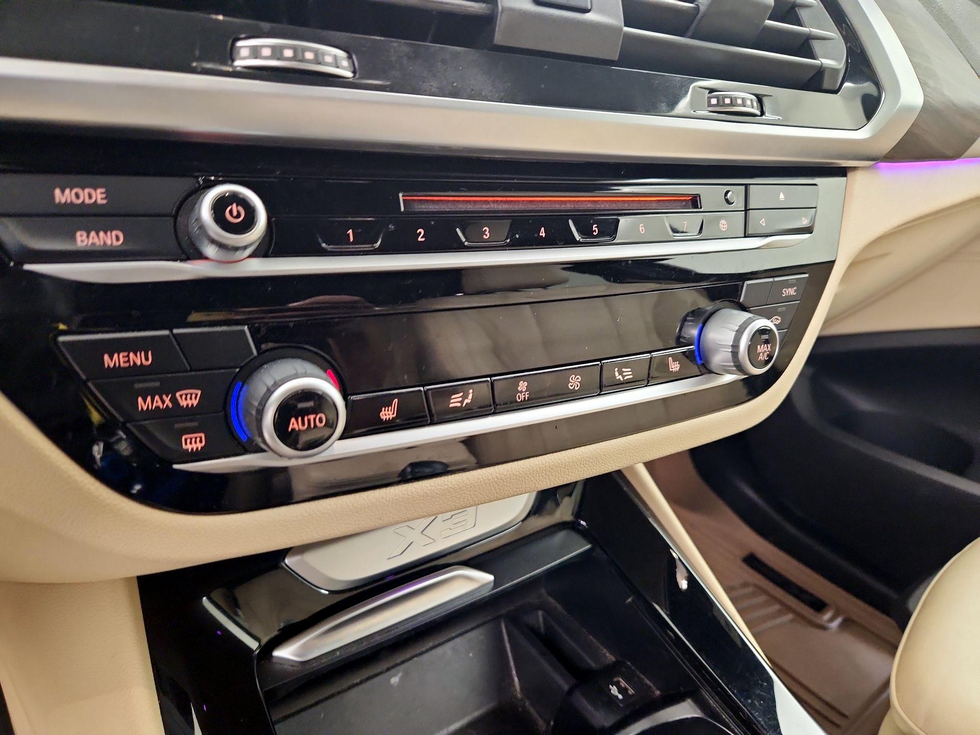 Thumbnail: 2019 BMW X3 - 17