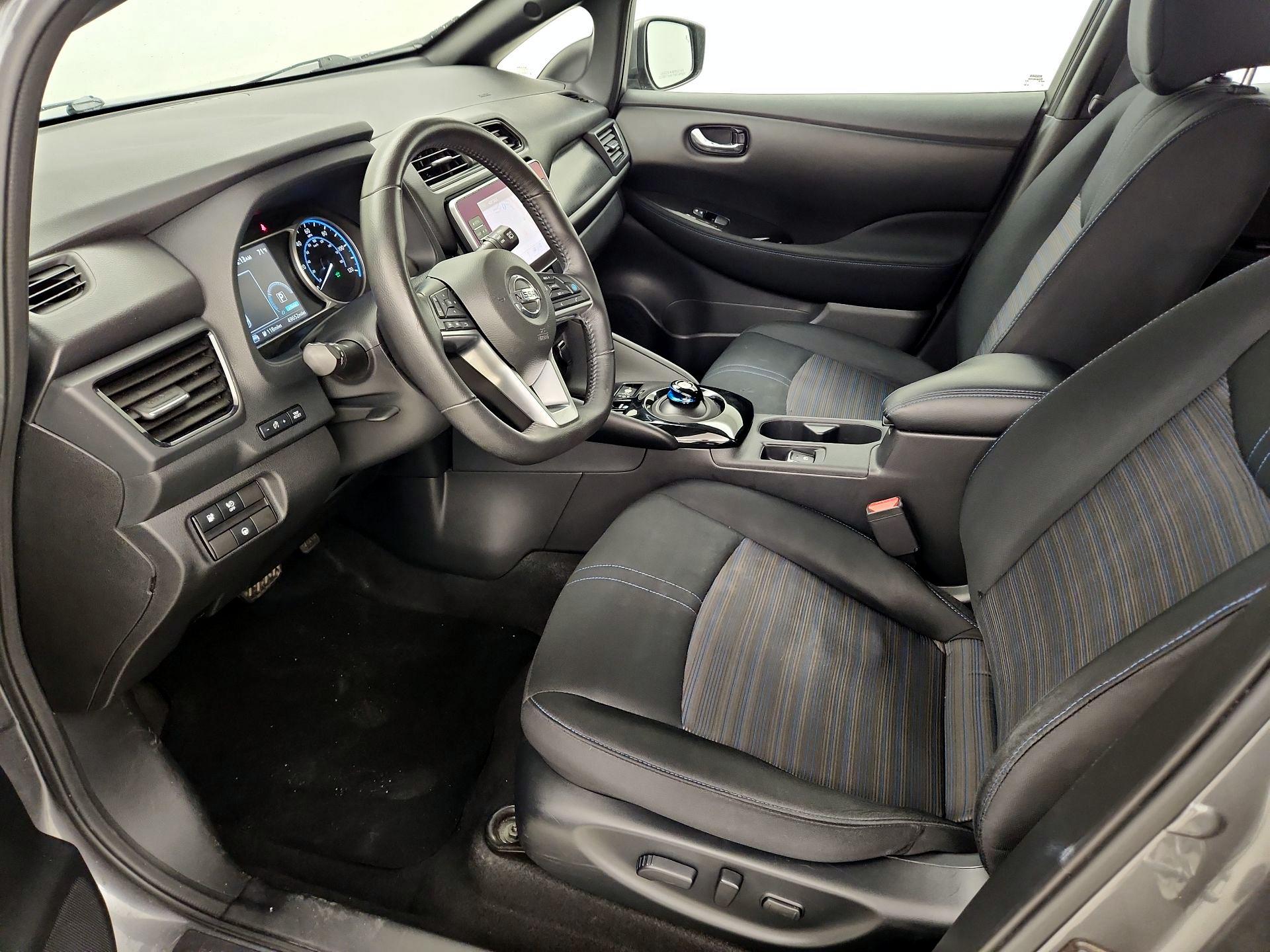 Thumbnail: 2020 Nissan Leaf - 11