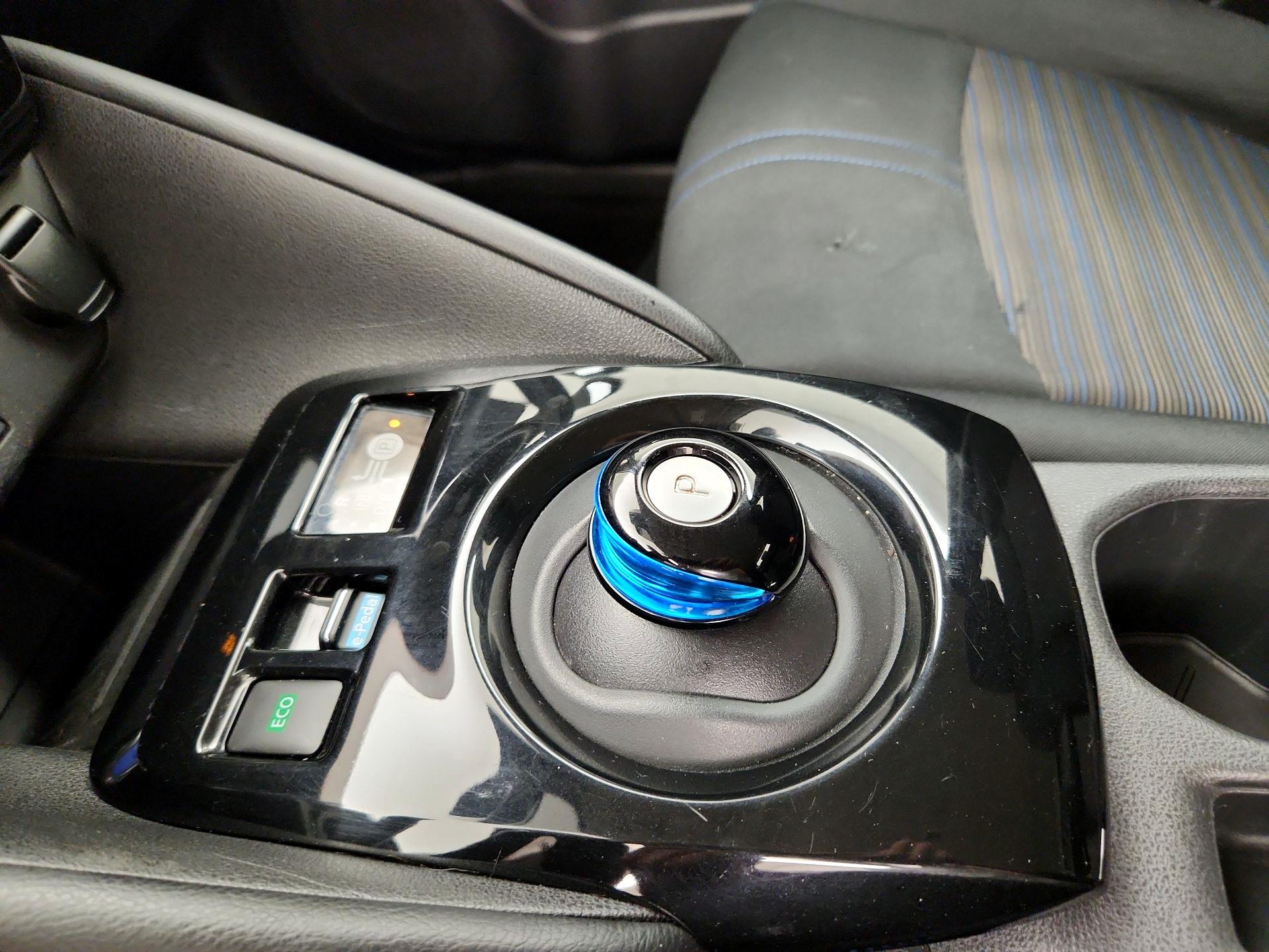 Thumbnail: 2020 Nissan Leaf - 18