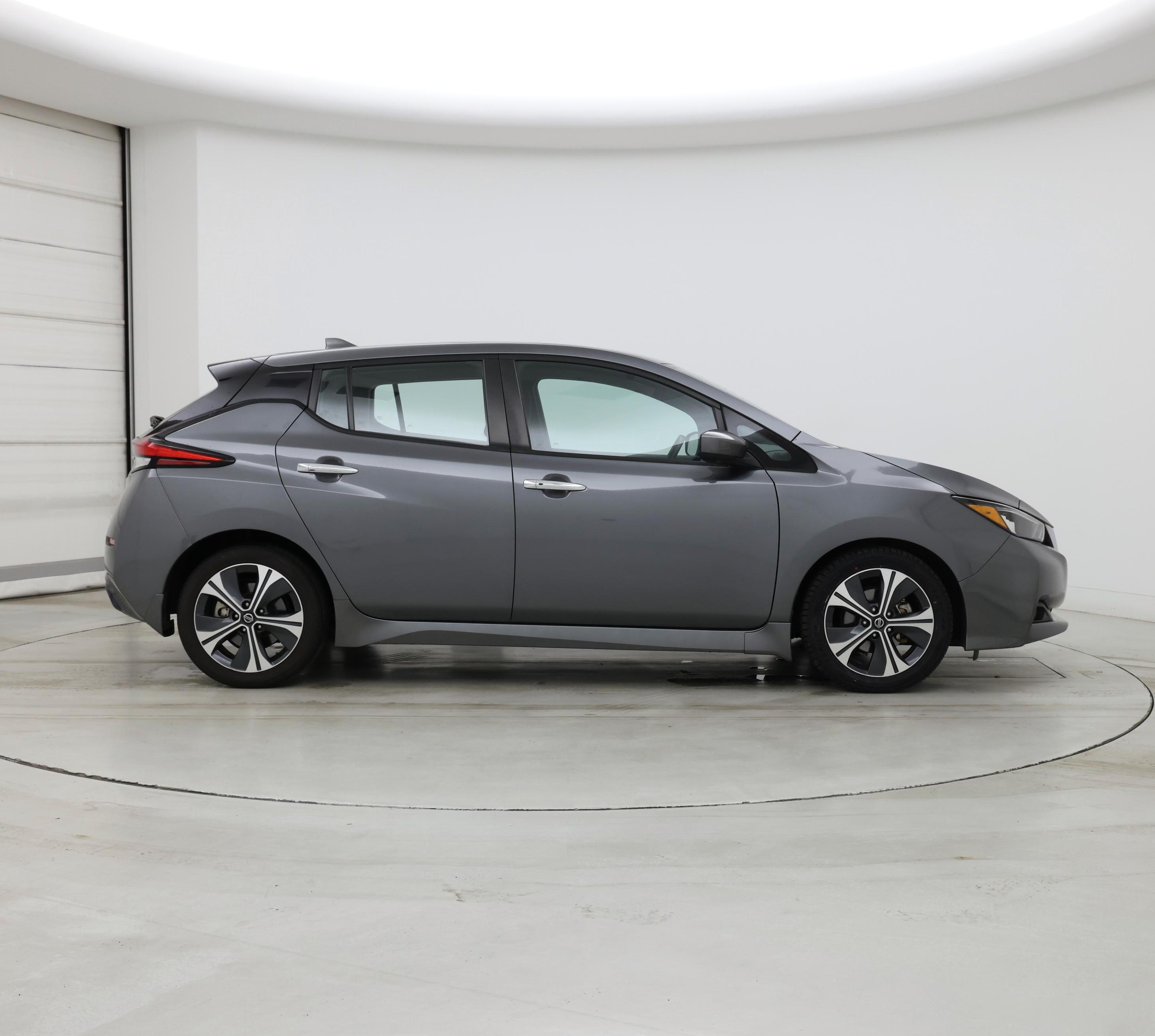 Thumbnail: 2020 Nissan Leaf - 7