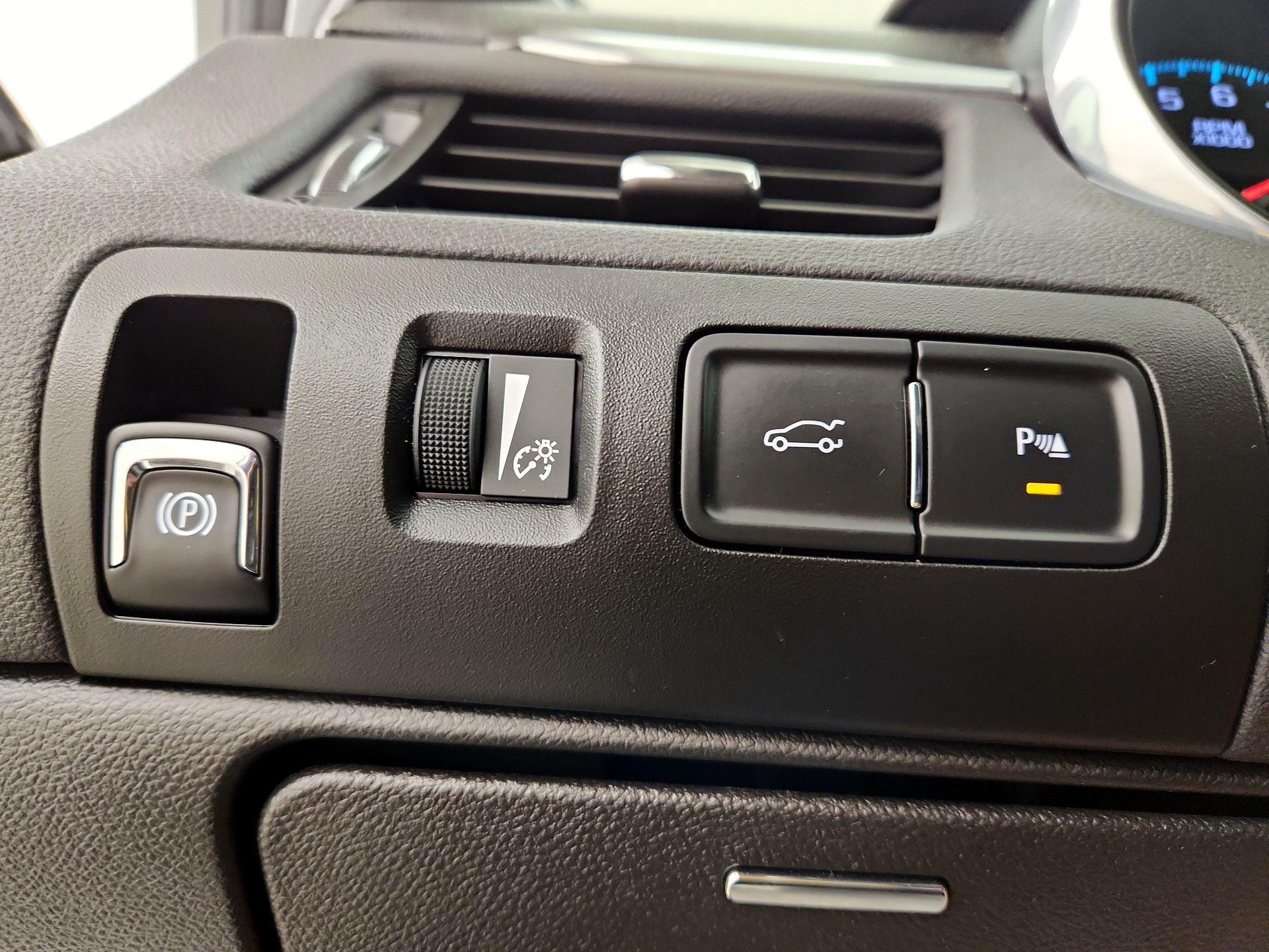 Thumbnail: 2015 Chevrolet Impala - 13