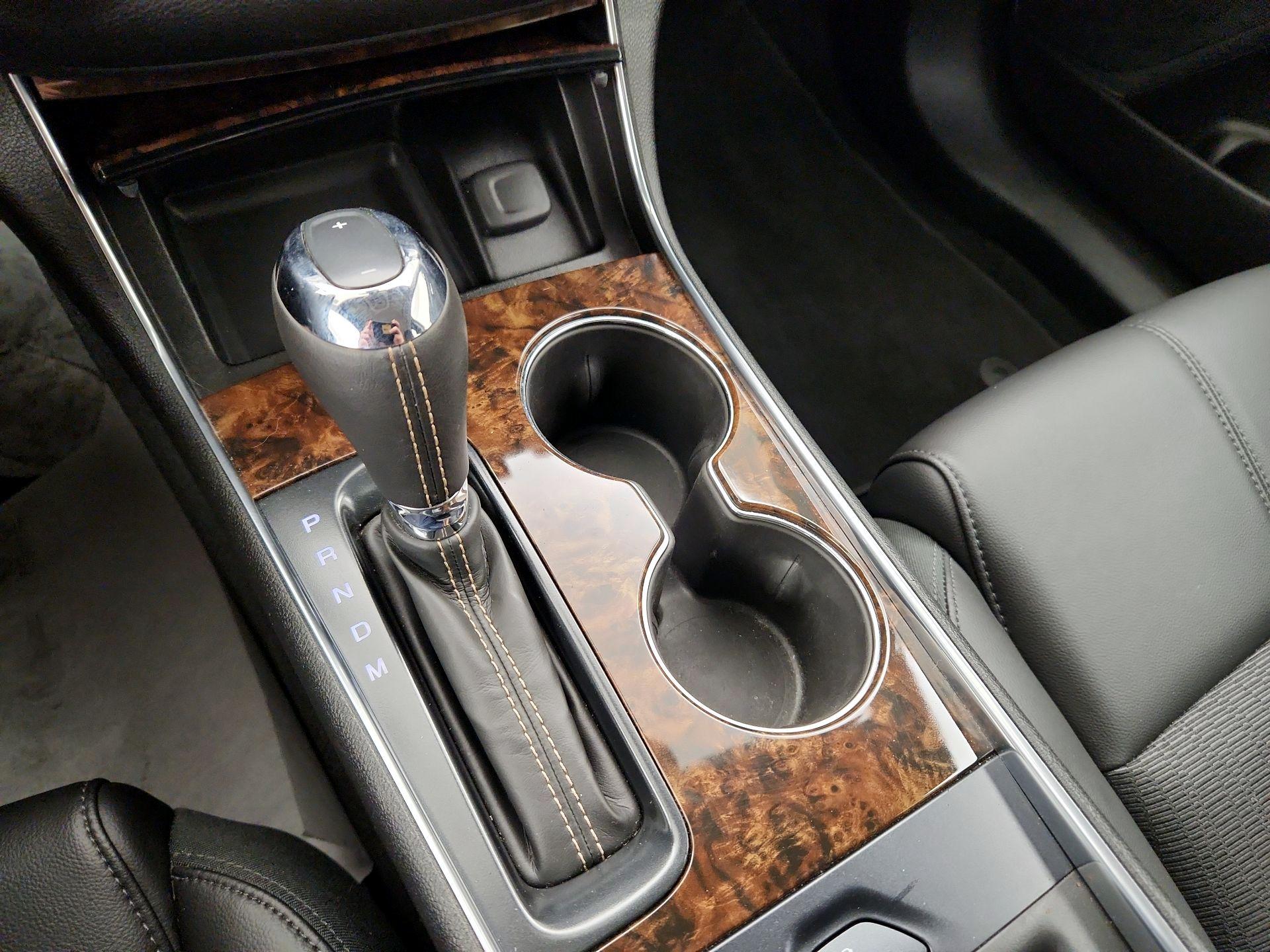 Thumbnail: 2015 Chevrolet Impala - 17