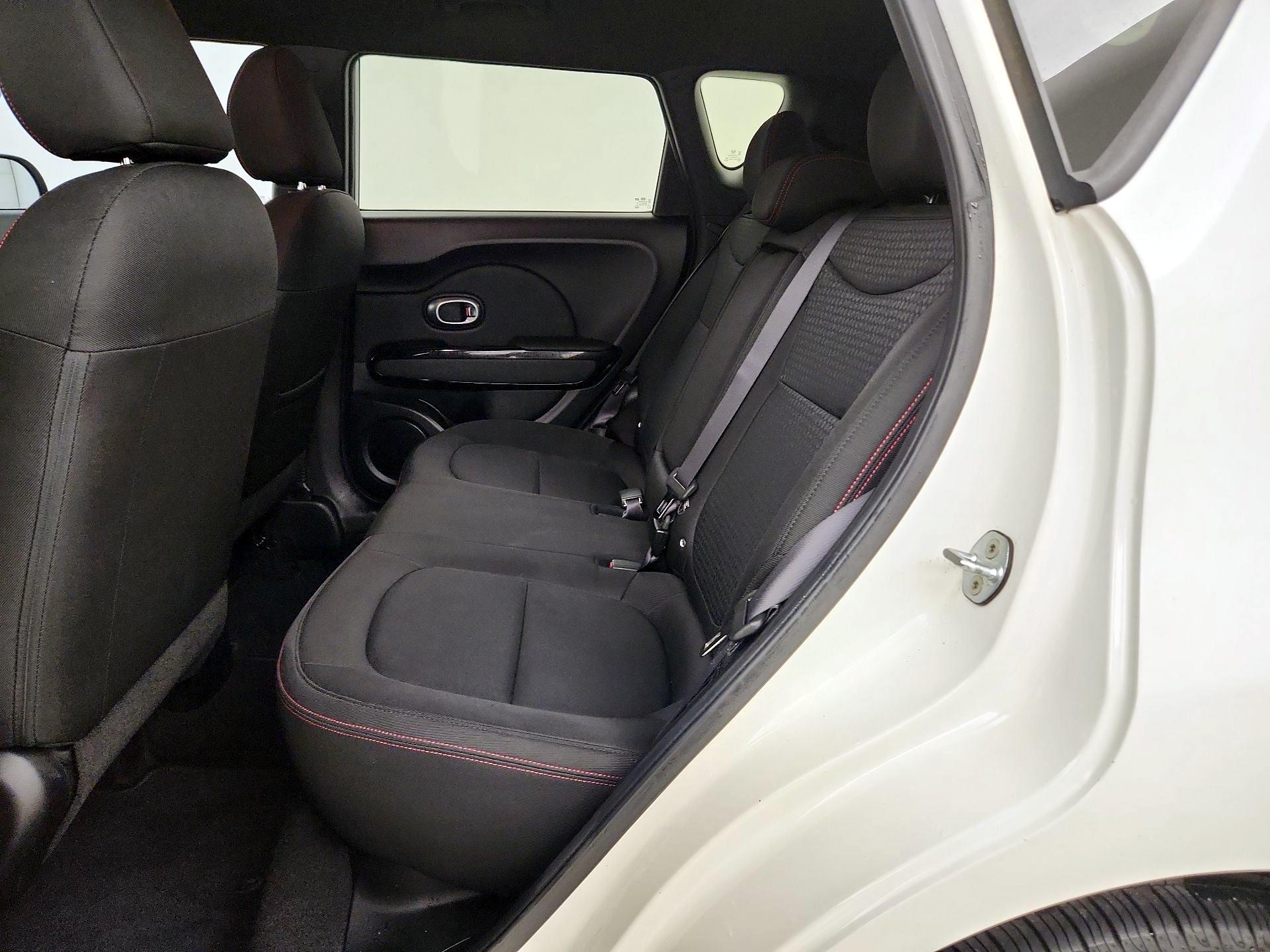 Thumbnail: 2016 Kia Soul - 17