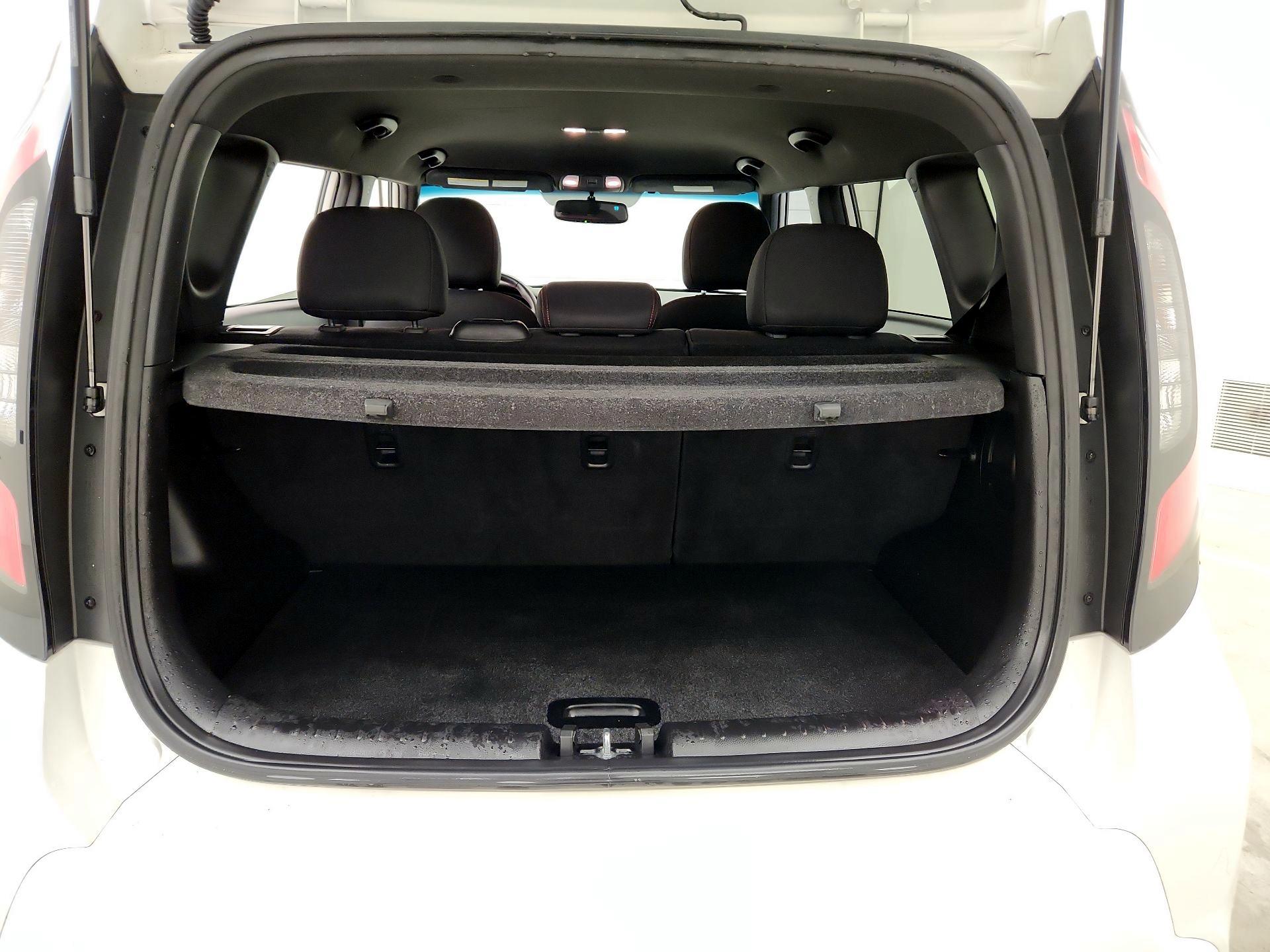 Thumbnail: 2016 Kia Soul - 18