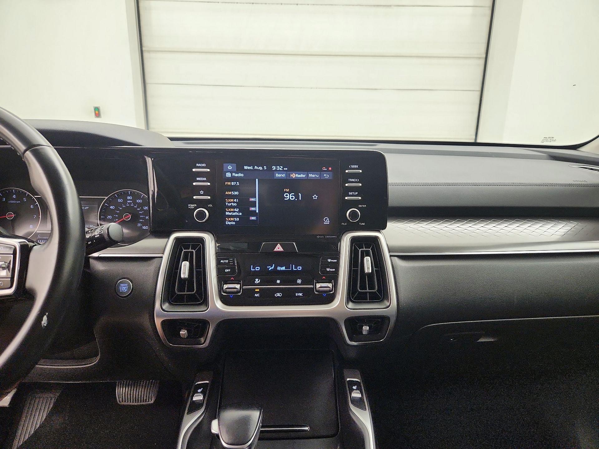 Thumbnail: 2021 Kia Sorento - 9