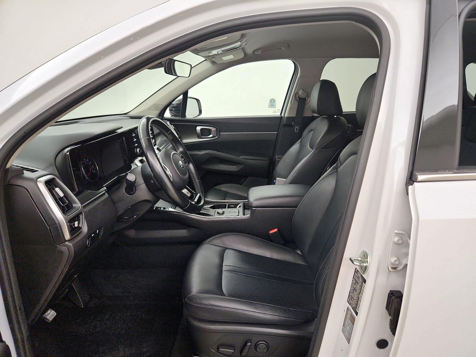 Thumbnail: 2021 Kia Sorento - 11