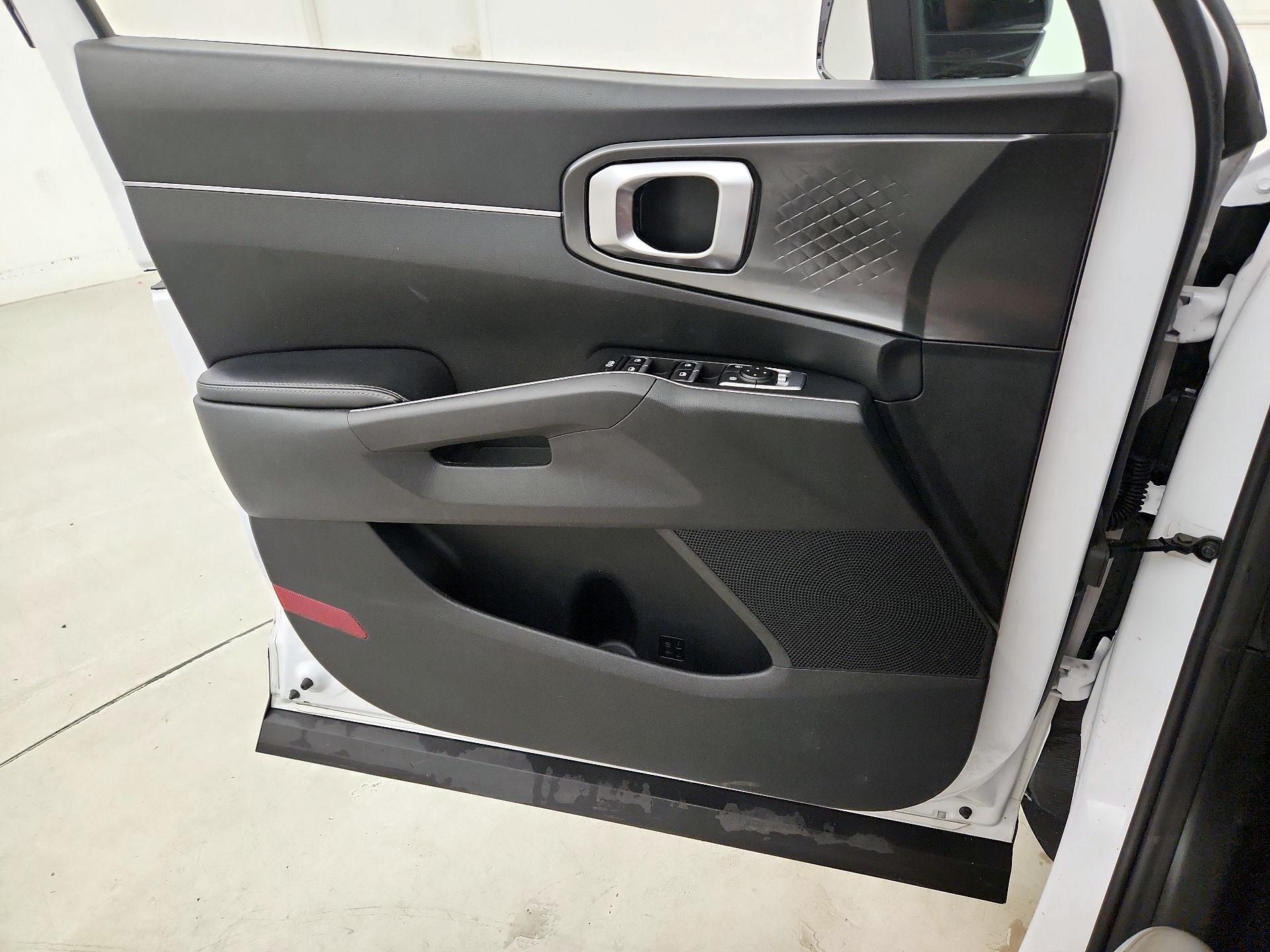 Thumbnail: 2021 Kia Sorento - 12