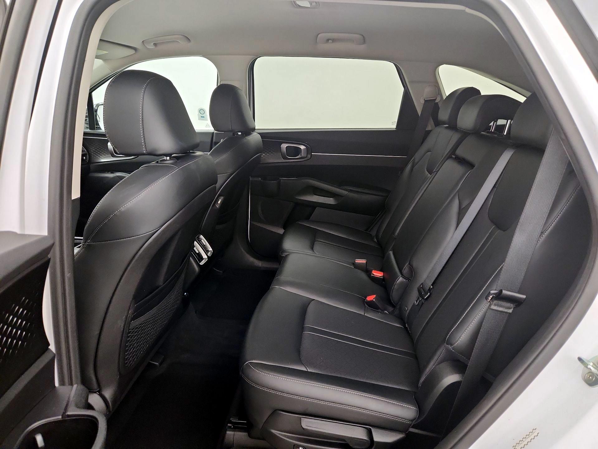 Thumbnail: 2021 Kia Sorento - 19