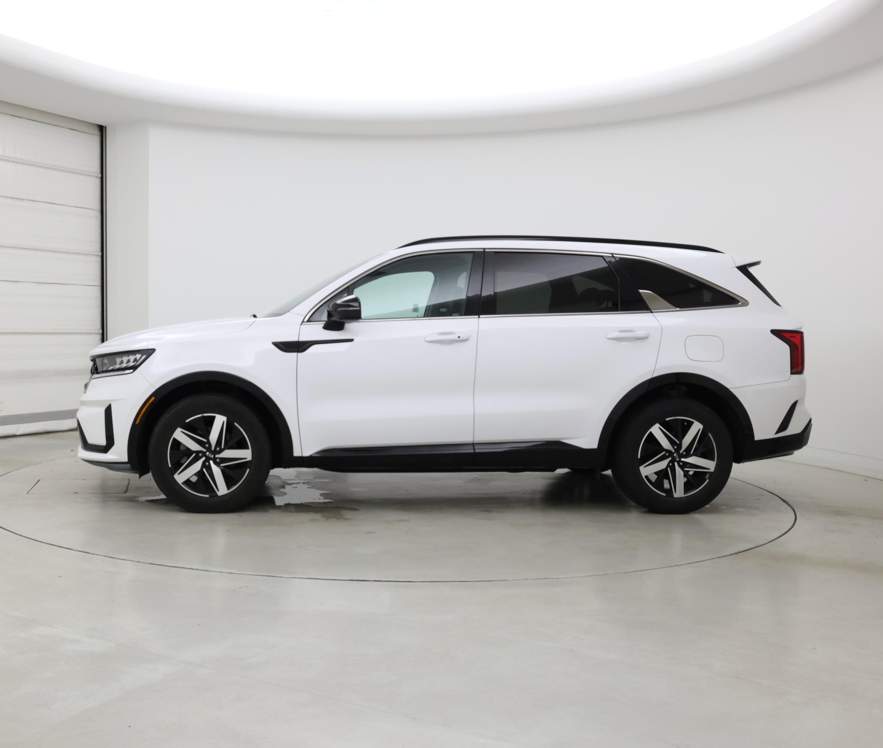 Thumbnail: 2021 Kia Sorento - 3
