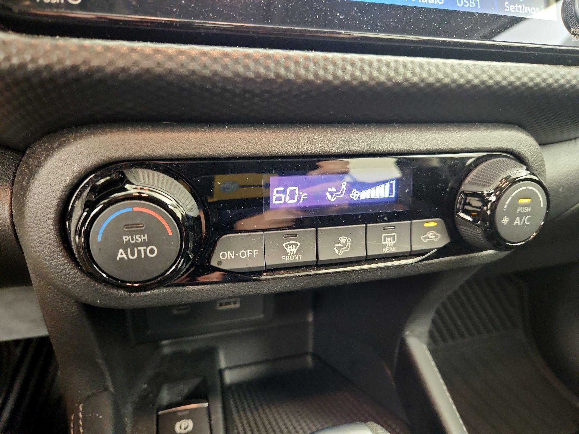 Thumbnail: 2021 Nissan Kicks - 15