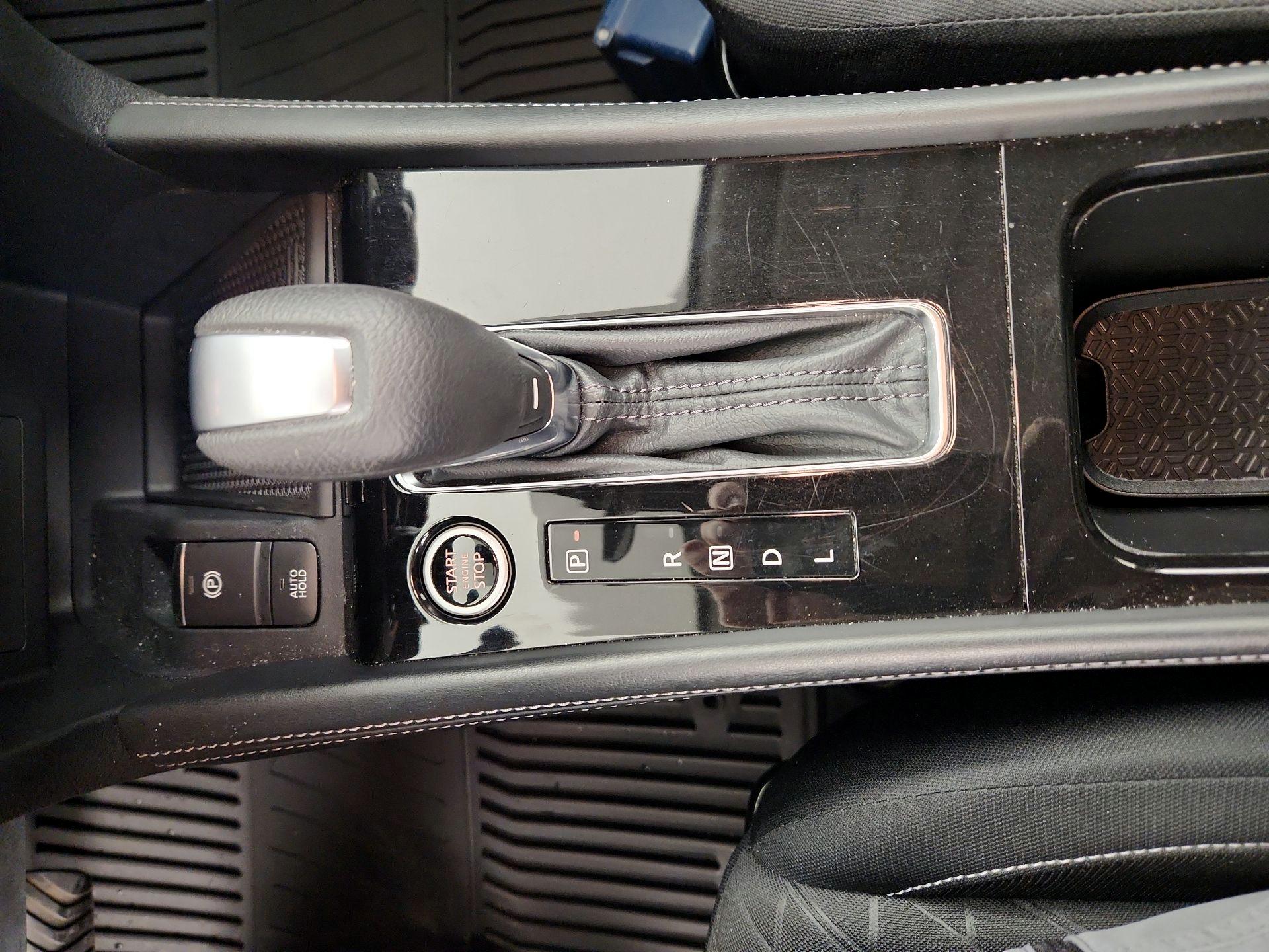Thumbnail: 2021 Nissan Kicks - 16