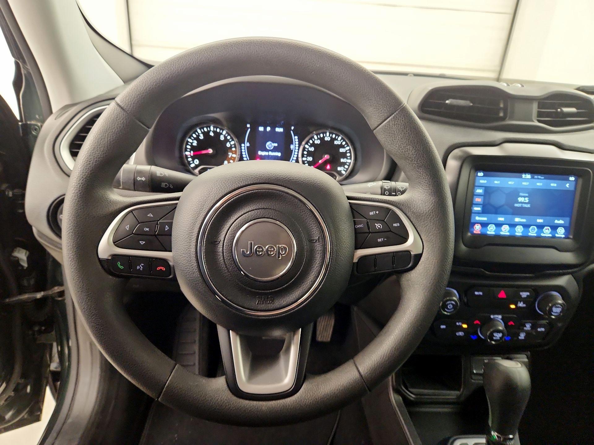 Thumbnail: 2021 Jeep Renegade - 10