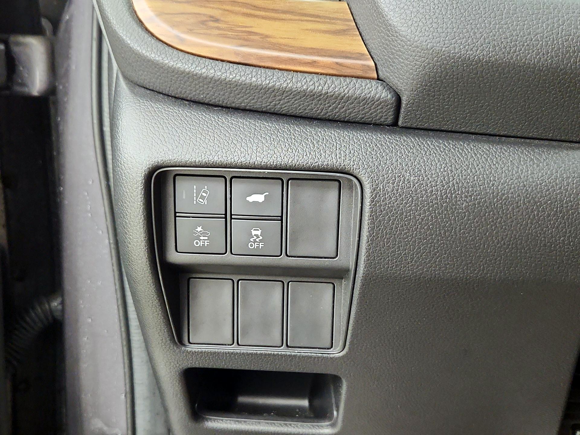 Thumbnail: 2017 Honda CR-V - 11
