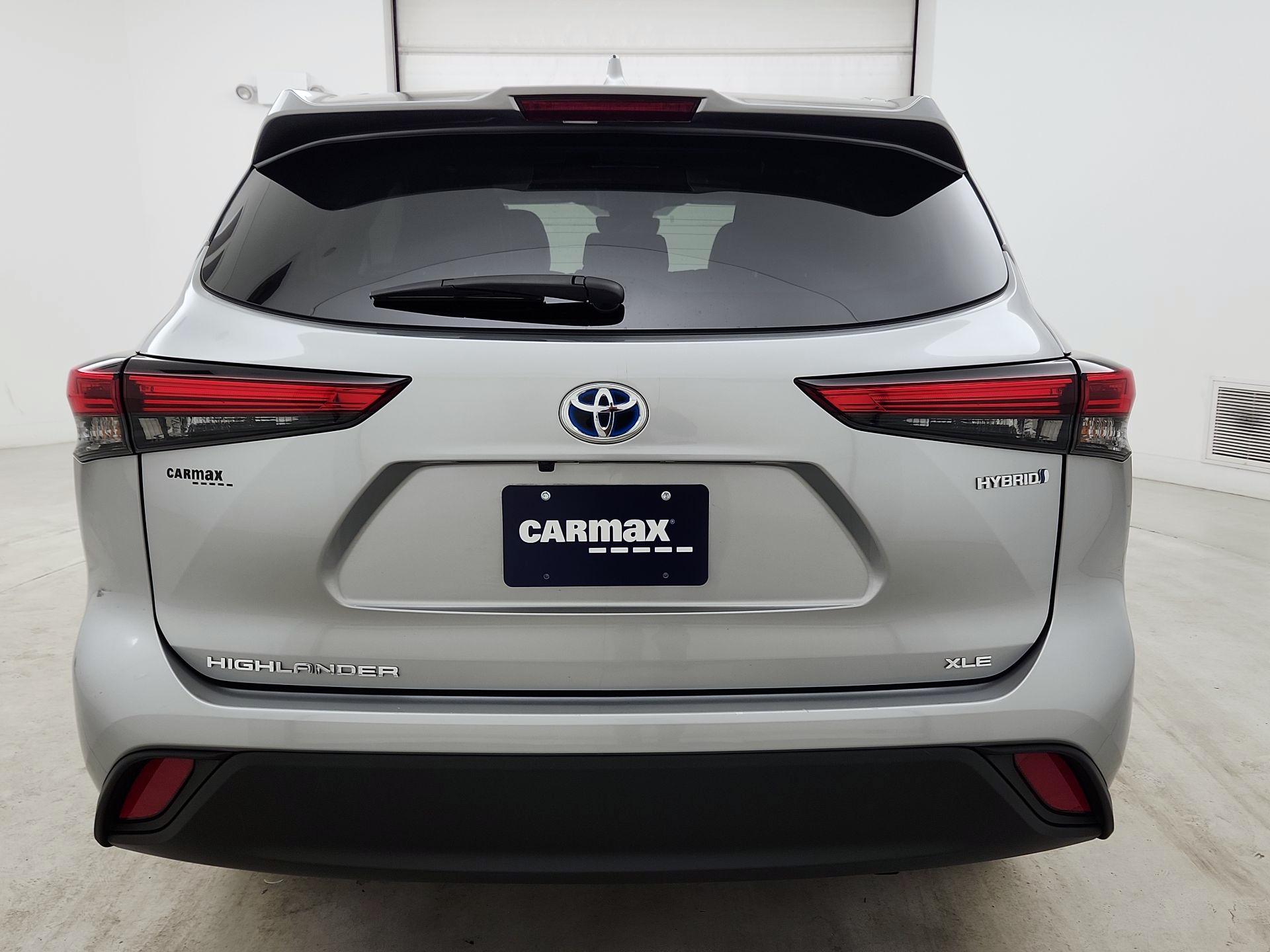 Thumbnail: 2023 Toyota Highlander - 6