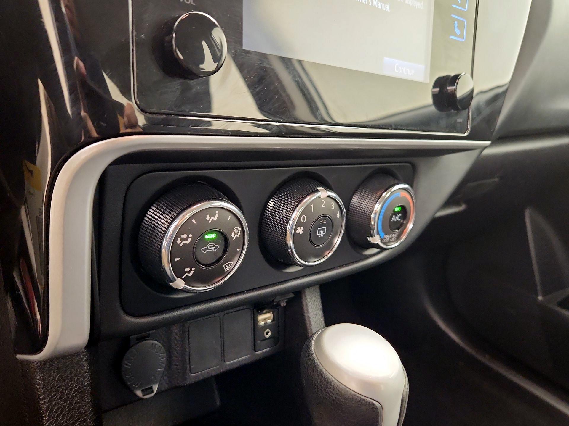 Thumbnail: 2019 Toyota Corolla - 14